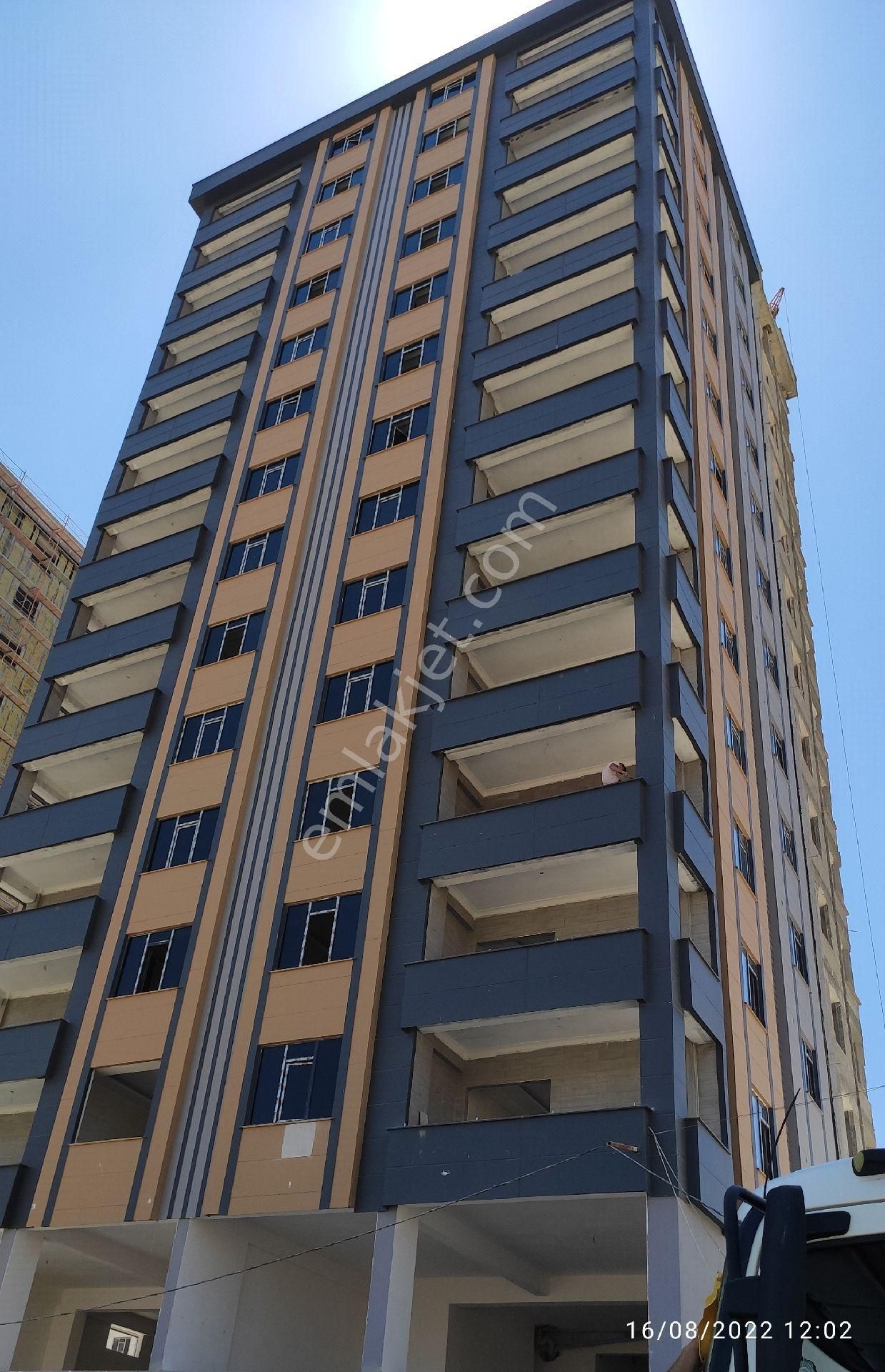 Casuk Emlaktan Altı Kule Sitede Satılık Daire