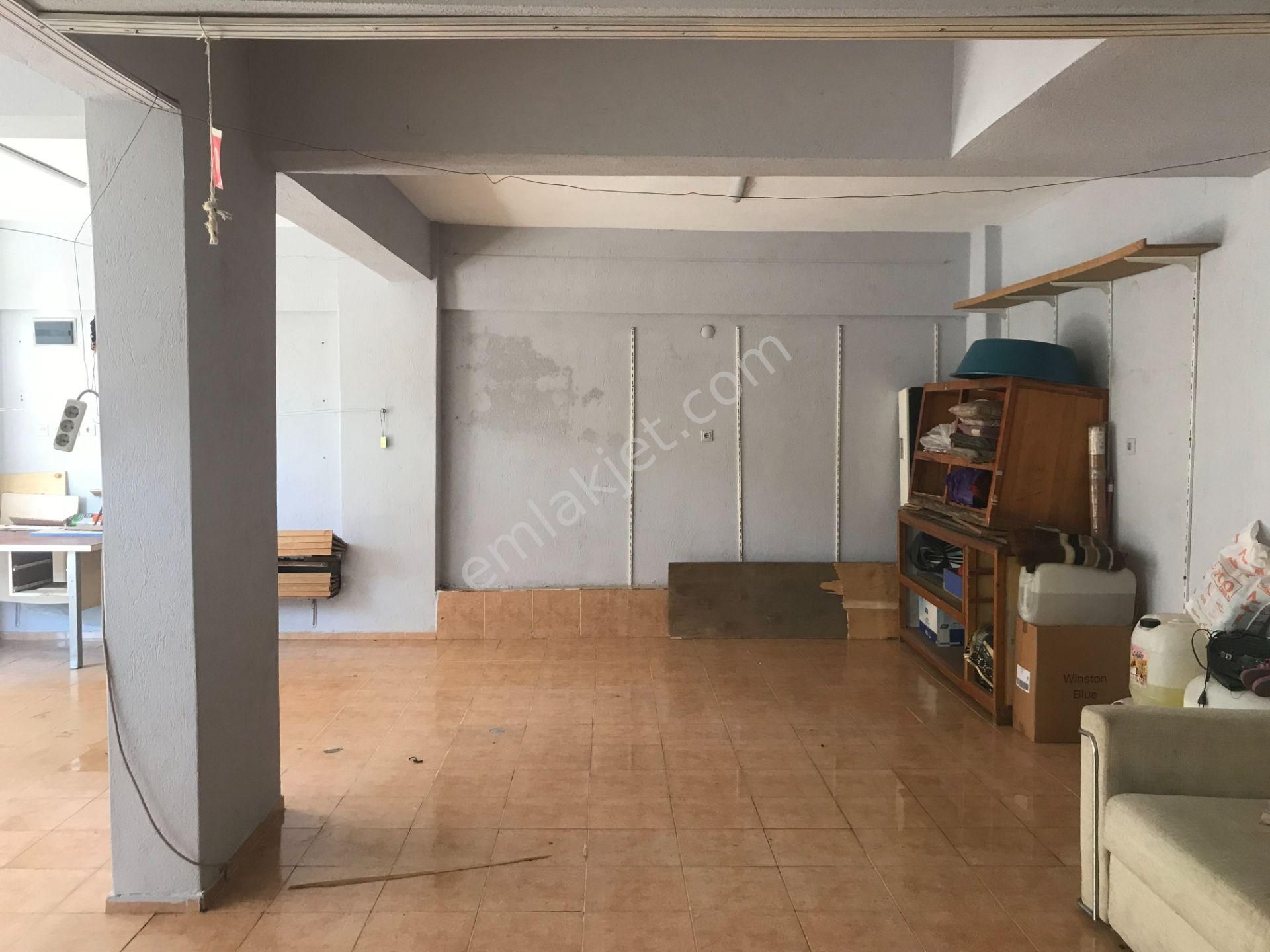 Çalışkan__dan Eski Çamlıkta 70 M2 Kiralık Dükkan