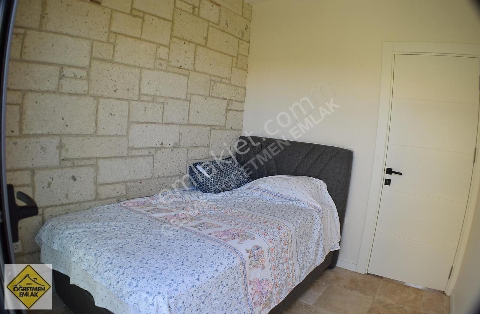 Çeşme Şifne Bölgesinde Müstakil Bahçeli Havuzlu Lüks Taş Villa - Görsel 10