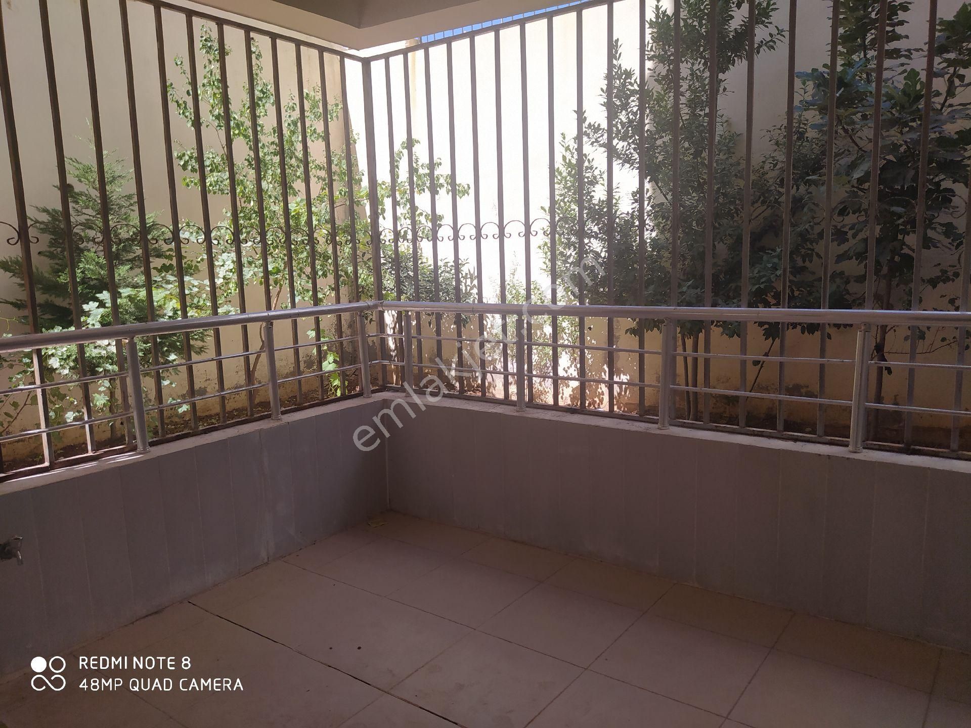 Eryavuz Dan 4+1 Odalı+balkonlu+bahçeli+doğalgazlı+asansörlü+parkeli+giriş Kat+merkezi Yer+uygun... - Görsel 13