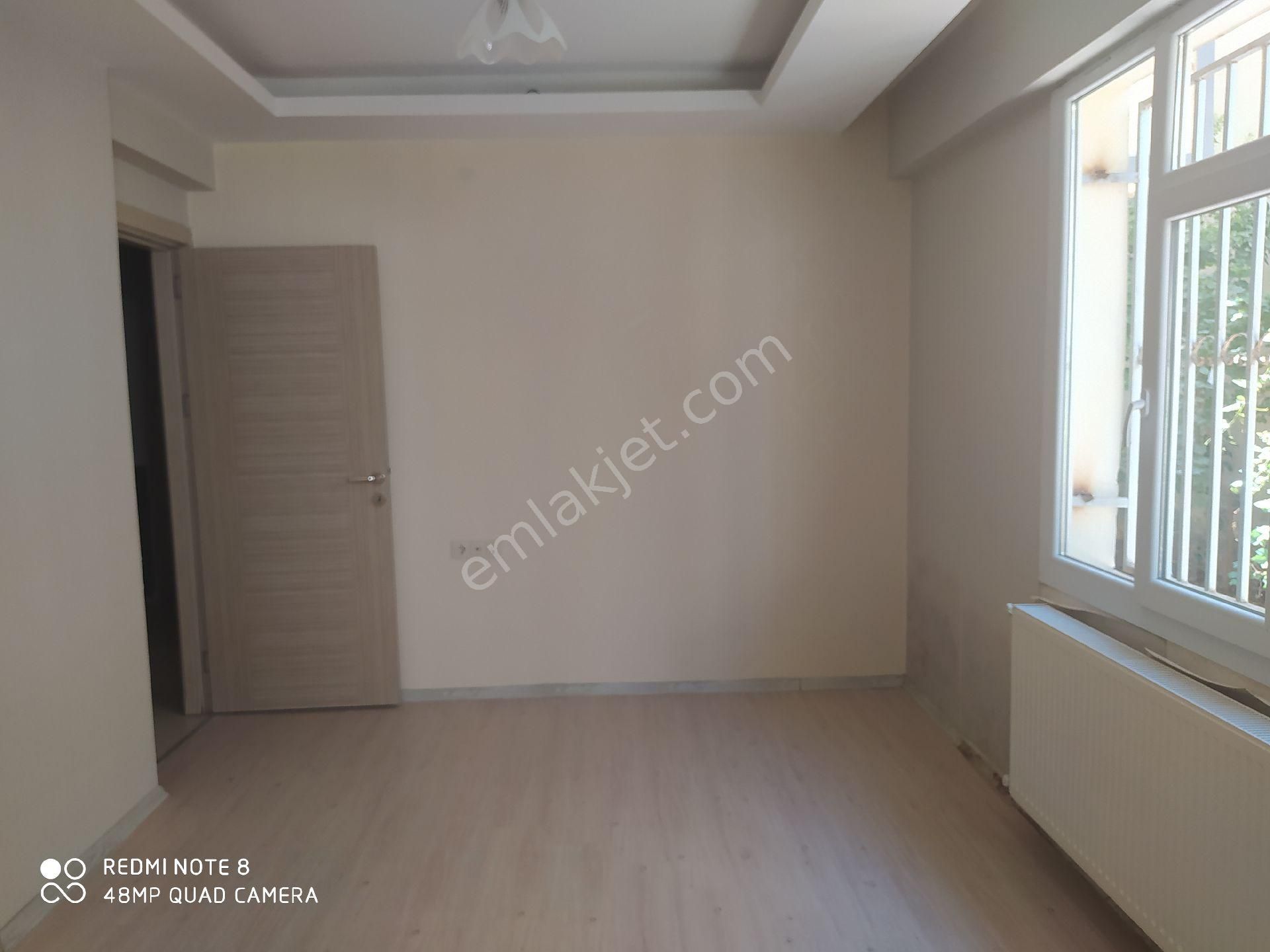 Eryavuz Dan 4+1 Odalı+balkonlu+bahçeli+doğalgazlı+asansörlü+parkeli+giriş Kat+merkezi Yer+uygun... - Görsel 14