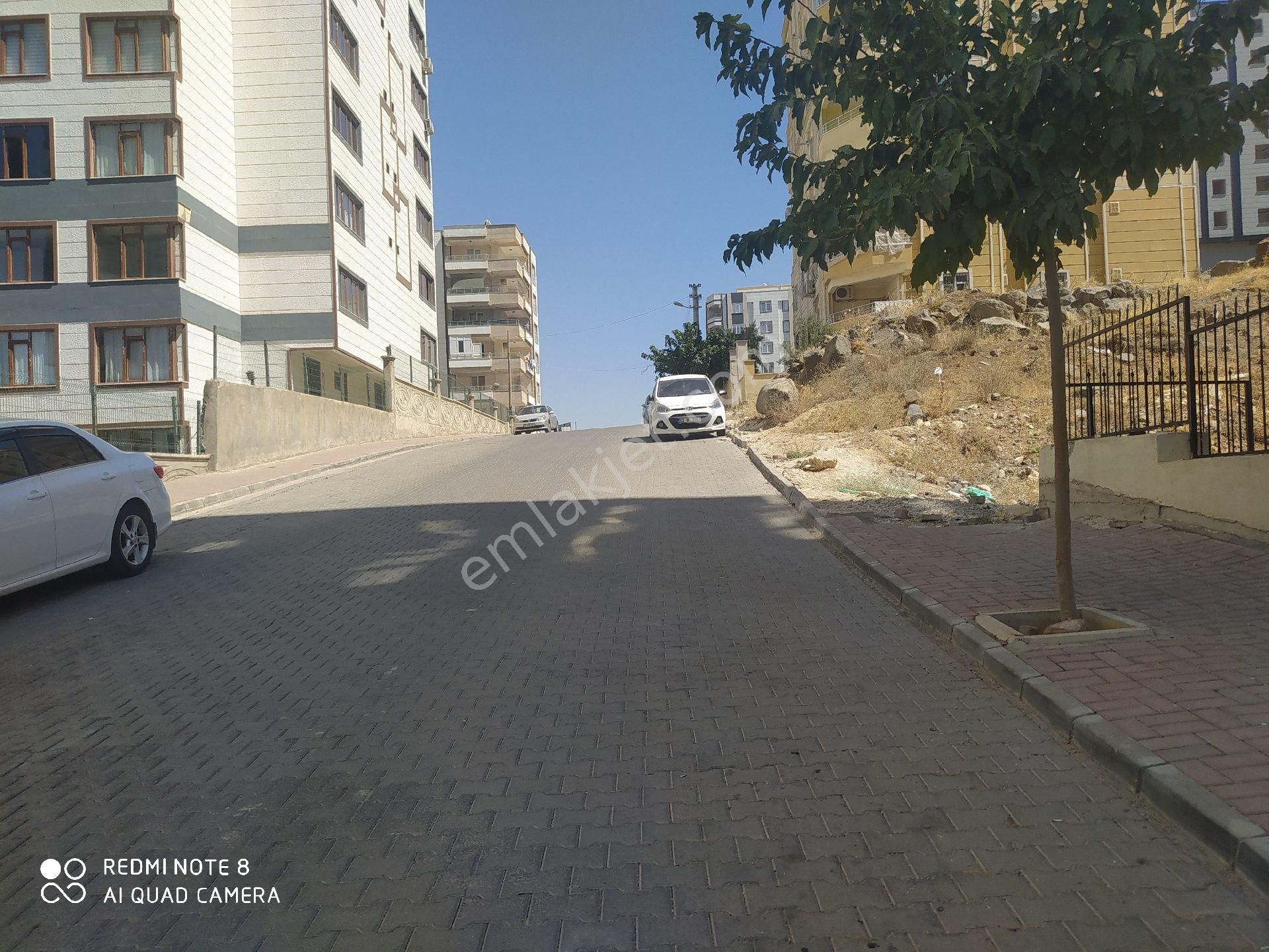 Eryavuz Dan 4+1 Odalı+balkonlu+bahçeli+doğalgazlı+asansörlü+parkeli+giriş Kat+merkezi Yer+uygun... - Görsel 22