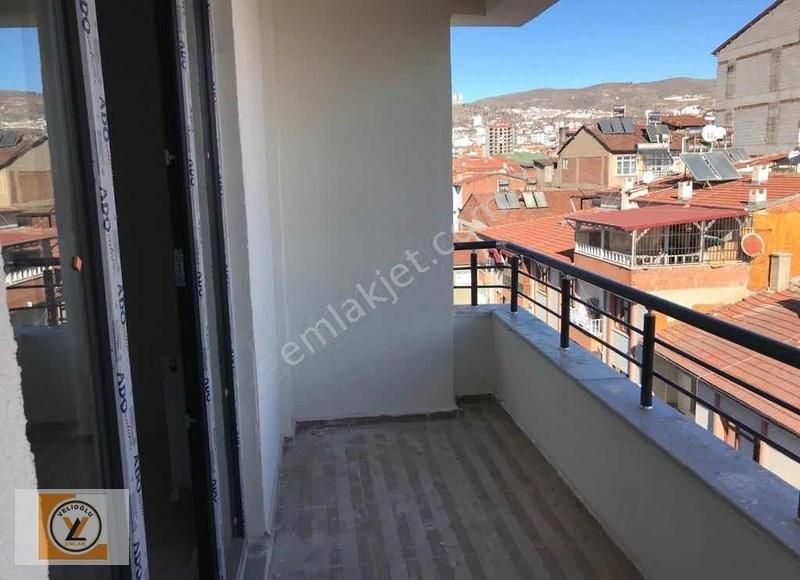 Emlakçıdan Elazığ Elazığ Merkez Yeni Mahallesi 3+1 Satılık Daire 850. ...