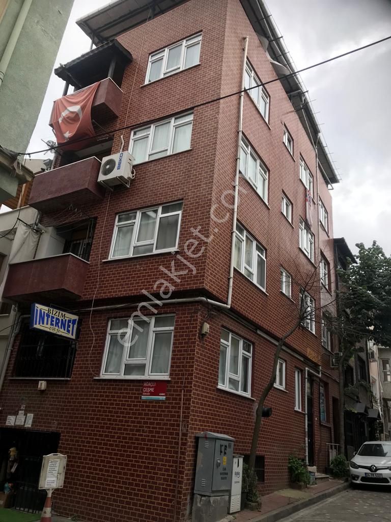 Fatih Ayvansaray Satılık Bina Ayvansarayda 4 Daire,2 İşyeri