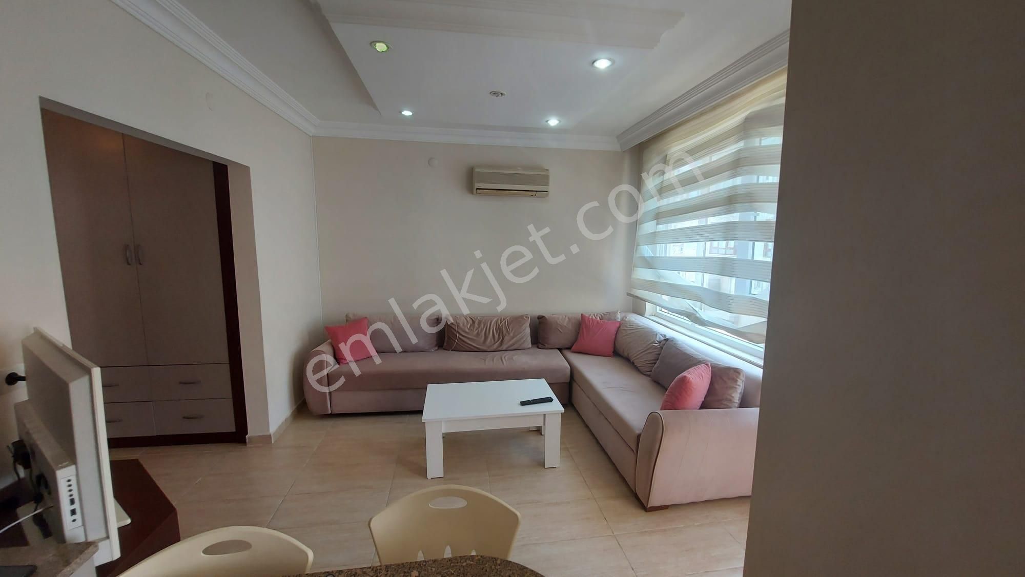 Alanya Cumhuriyet Kiralık Daire  ALANYA CUMHURİYET MAH DENİZE 50 MT.EŞYALI KİRALIK 2+1 DAİRE