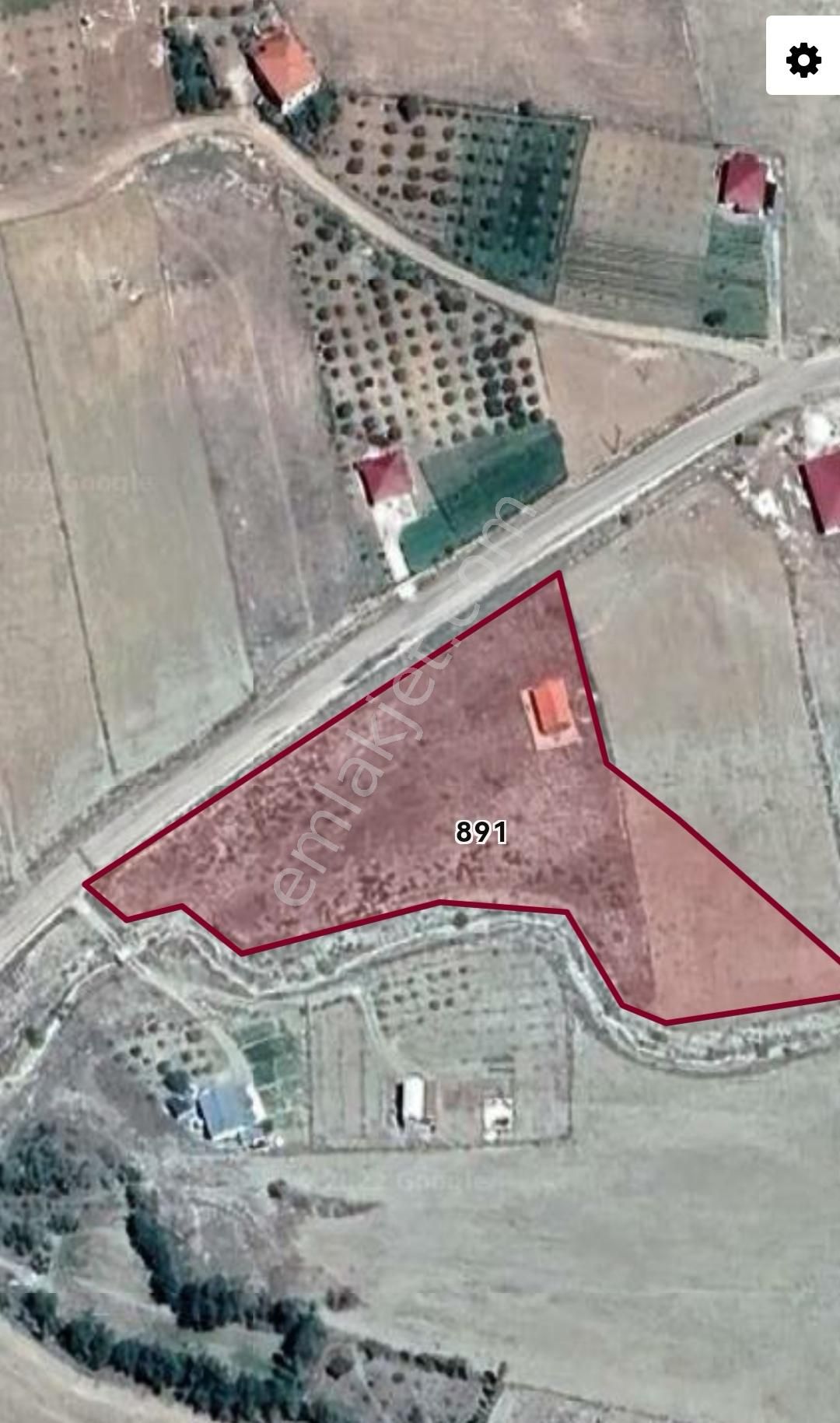 Korkuteli Taşkesiği Satılık Tarla KORKUTELİ TAŞKESİĞİ MAHALLESİNDE 7.920 M2 YOL ÜZERİ TARALA AÇIKLAMAYI OKUUUU