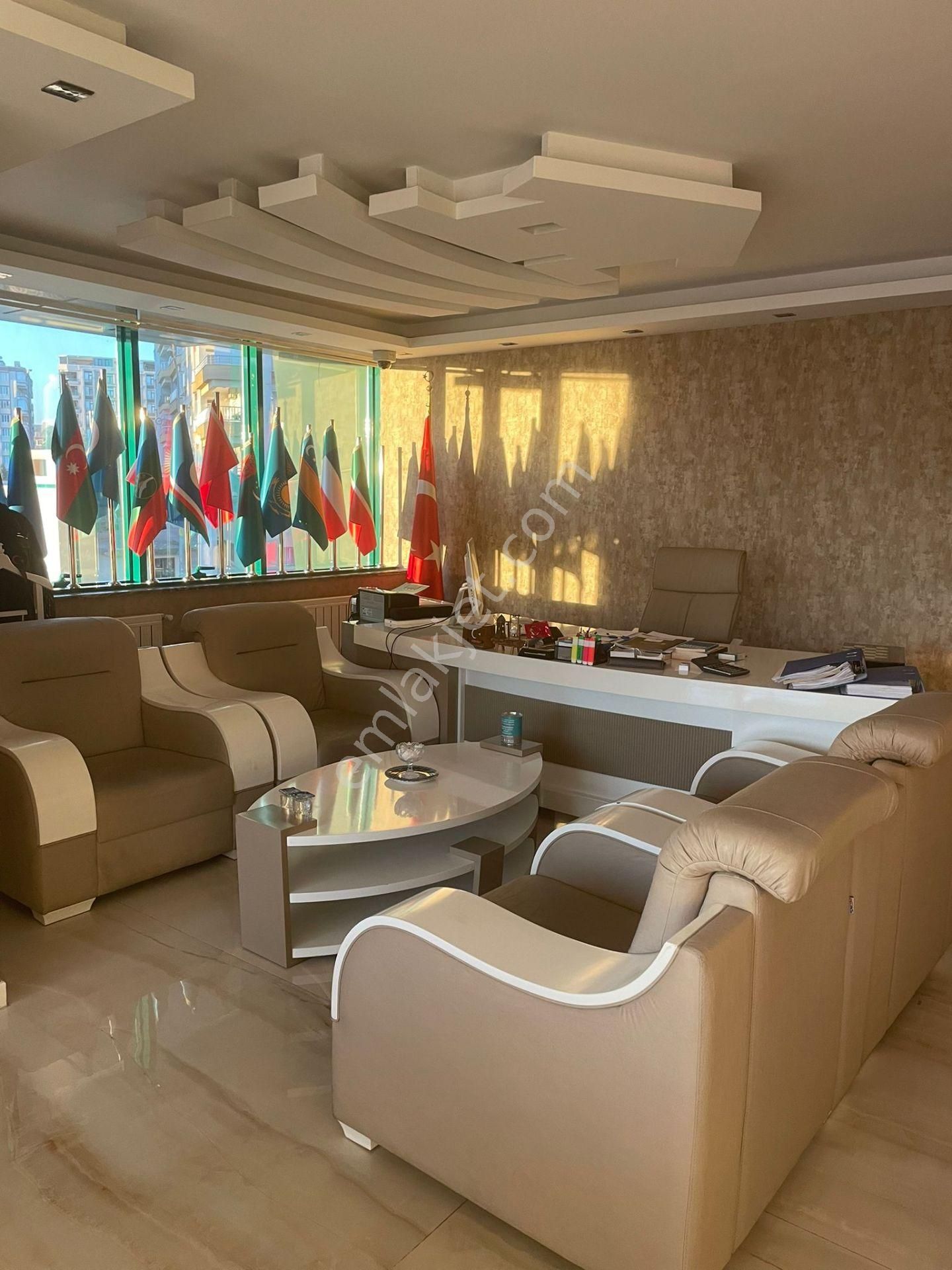 Dayalı Döşeli Karşıyakada Satlık Nadir Bürolardan - Görsel 14