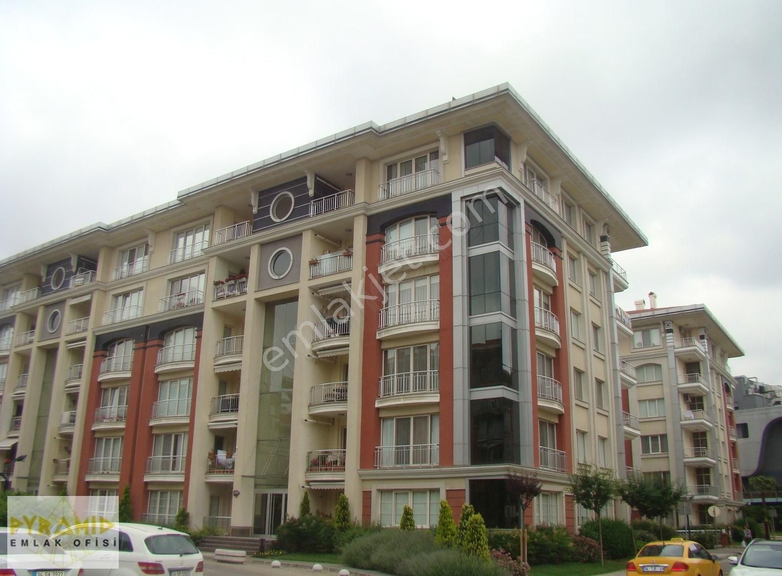 Bakırköy Ataköy 2-5-6. Kısım Satılık Daire PYRAMID'DEN ATAKÖY KONAKLARI C-TİPİ GÜNEY CEPHE (211m2) 4+1