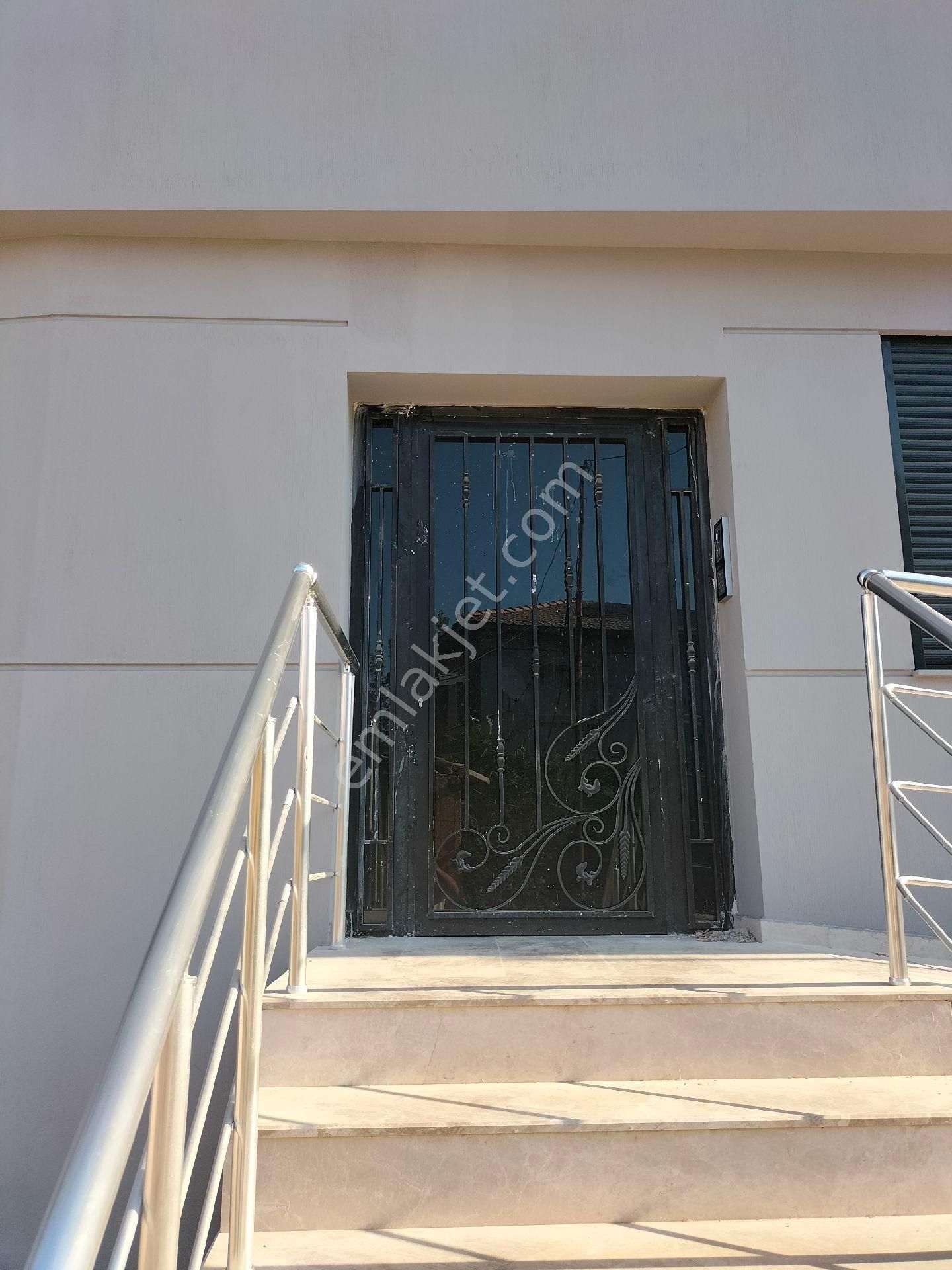 Bornova Doğanlar Da 1+1 Kiralık Lüks Daire - Görsel 9