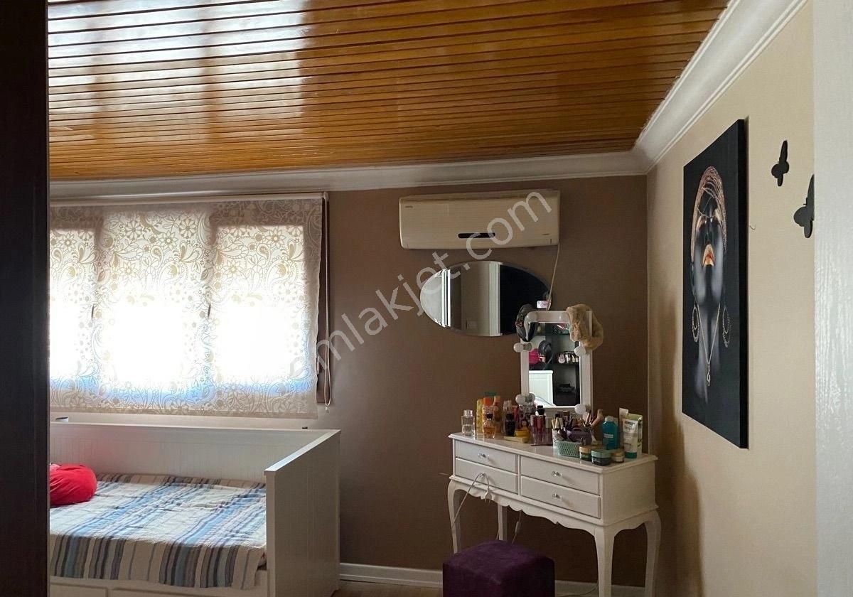 Salihli Sağlık Kiralık Daire Salihli Sağlıkta Kiralık Dubleks Daire 5+1