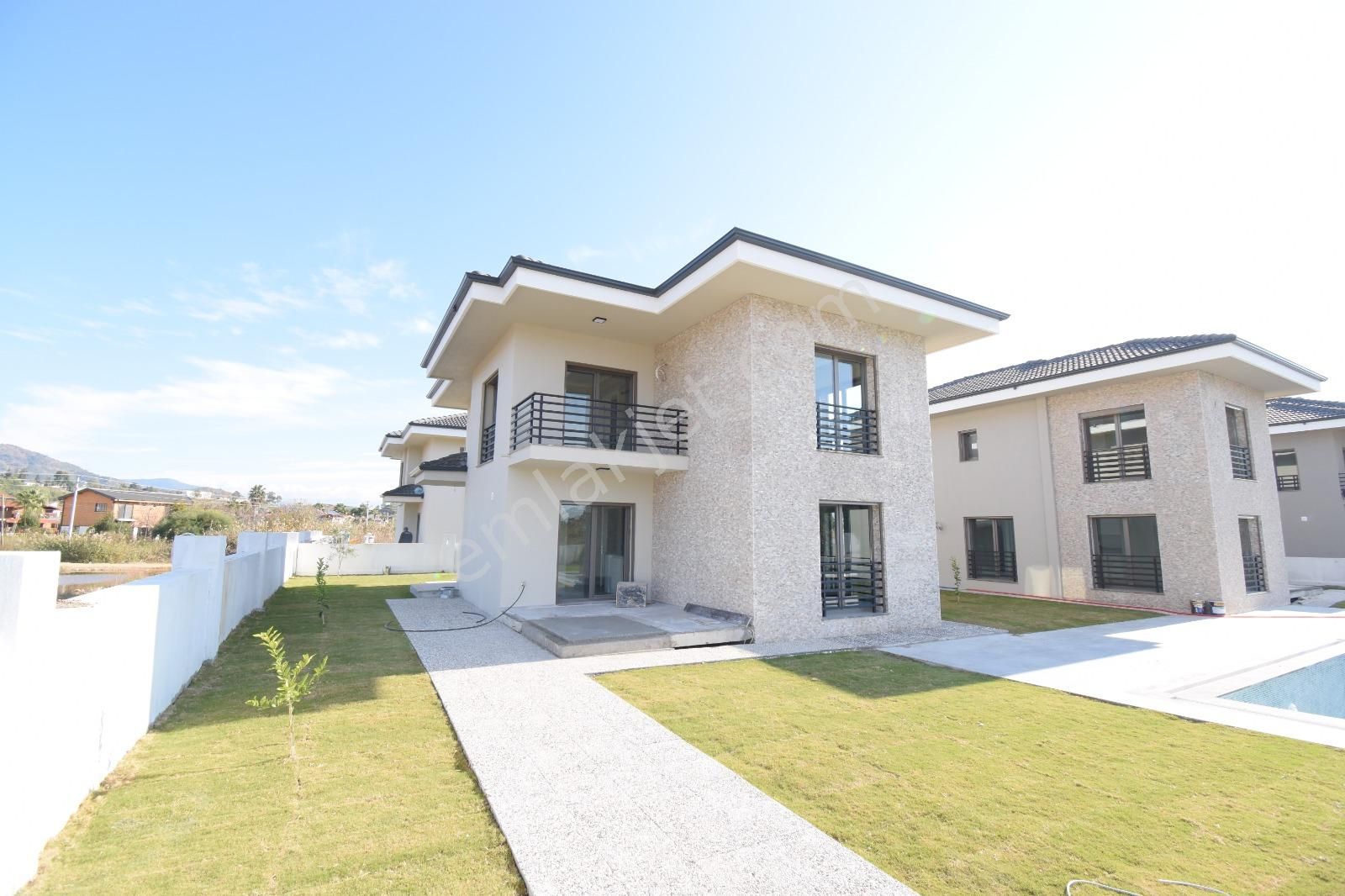 Emlak 48 Çalış Plajında 4+1 Müstakil Villa - Görsel 25