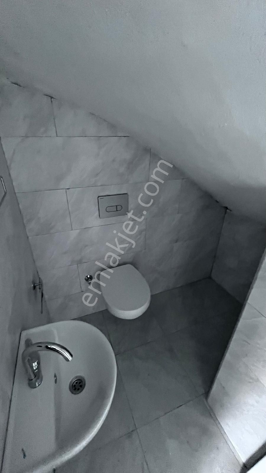 Havuzlu Sitede Özel Bahçeli Sıfır İkiz Villa Triplex 4+1 - Görsel 35