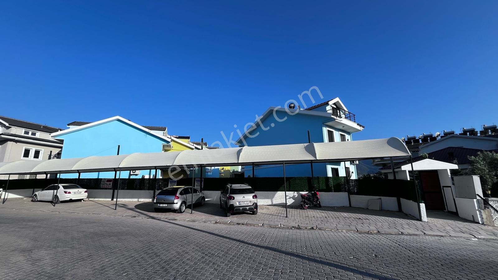 Havuzlu Sitede Özel Bahçeli Sıfır İkiz Villa Triplex 4+1 - Görsel 3