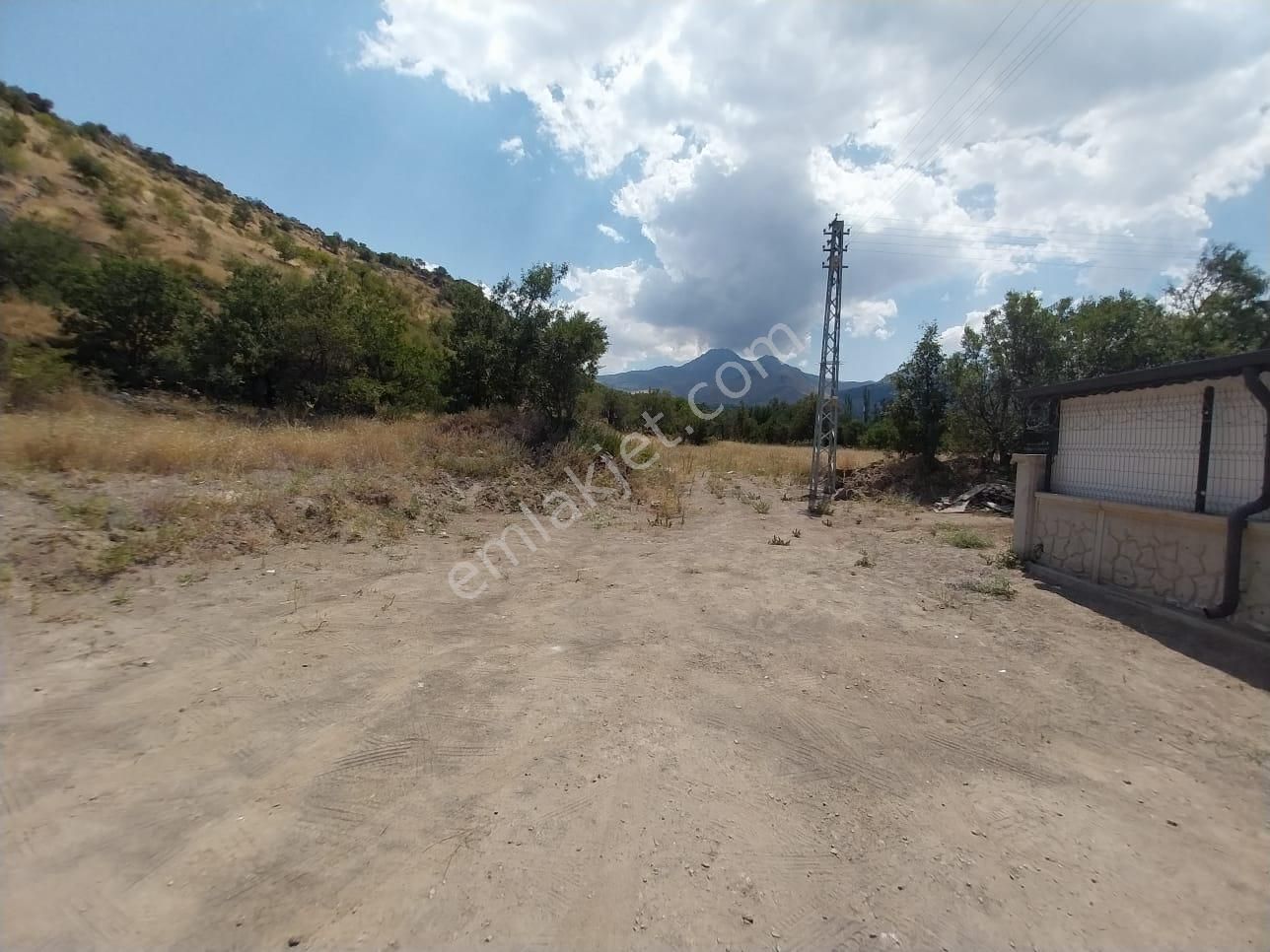Hacılar Yediağaçta 1069 M2 Tek Tapulu İmarlı Temiz Villa Parseli - Görsel 3