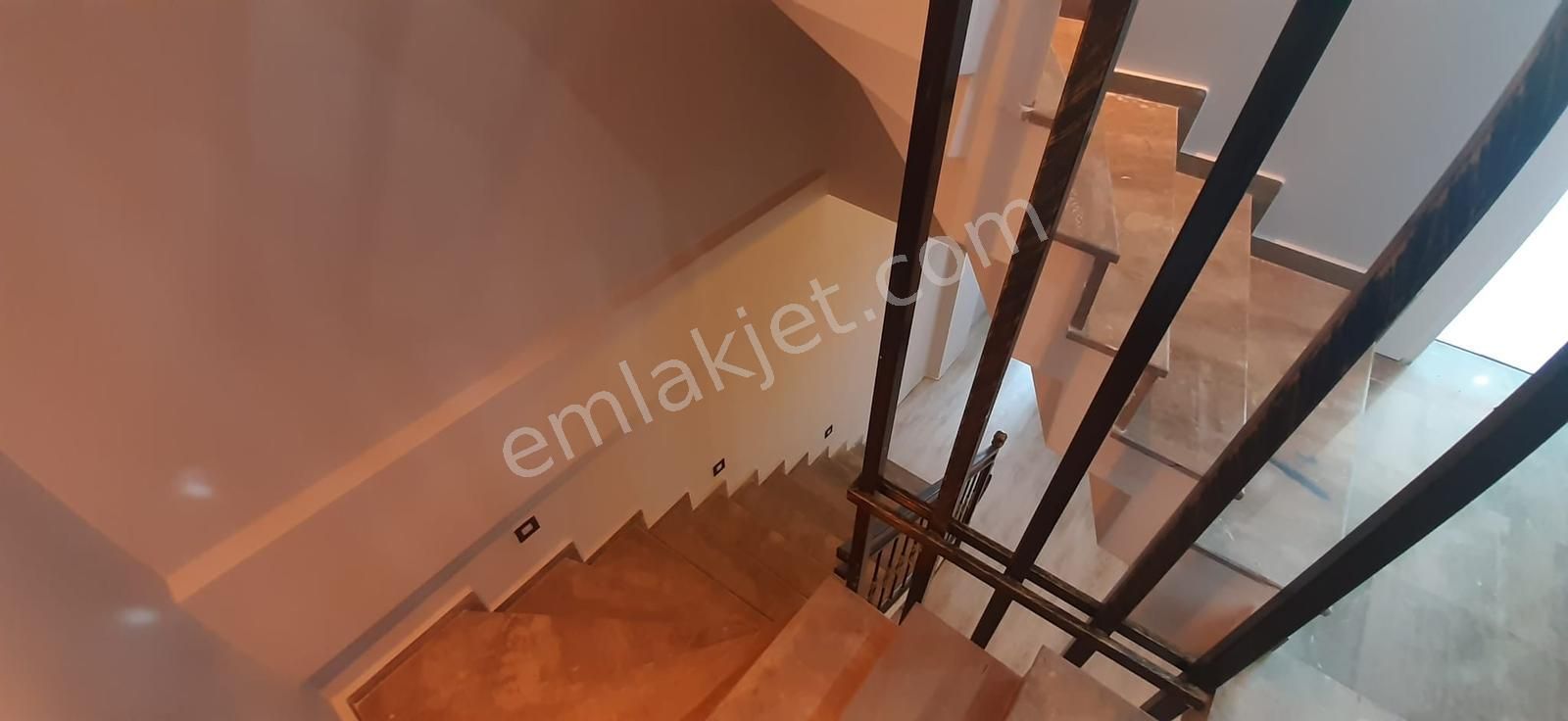 Bornova Evka-3 De Satılık 4+1 Lüks Villa - Görsel 20