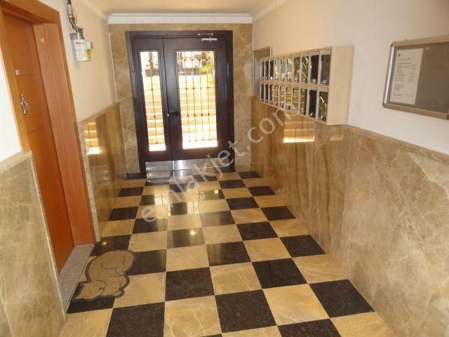 Altıntepe Genç Apt.garajlı Kombili Satılık Lüks Giriş Daire 1+1,65m2. - Görsel 4