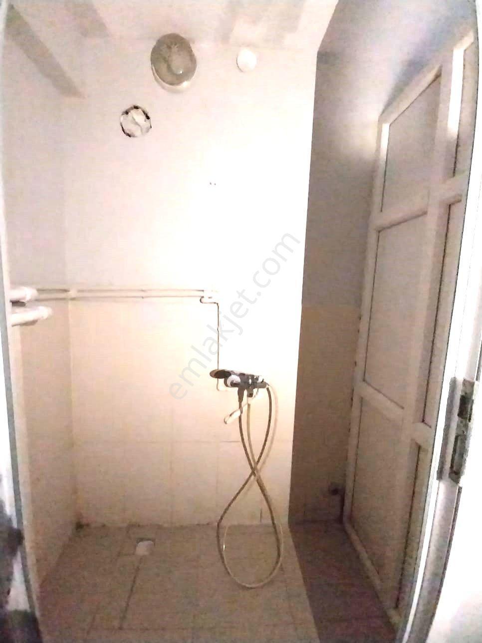 Kocaeli Gölcük Merkez Mahallesi Kiralık 80 M² 2+1 Daire Ofis - Görsel 11