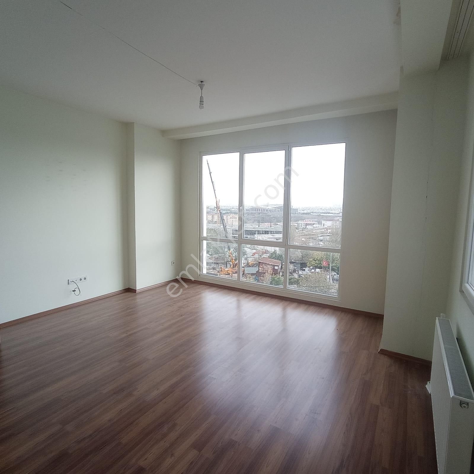 Başakşehir Ziya Gökalp Kiralık Dükkan & Mağaza  İSTANBUL BAŞAKŞEHİR DE KİRALIK OFİS