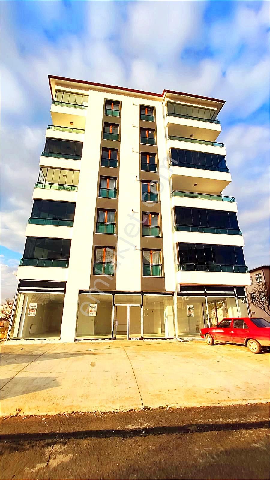 Sivas Merkez Kardeşler Kiralık Dükkan & Mağaza KARAHAN EMLAK'TAN  KİRALIK SIFIR DÜKKAN * YEŞİLYURT MAHALLESİNDE * 132 m² * TERS TAVAN-SPOT LED