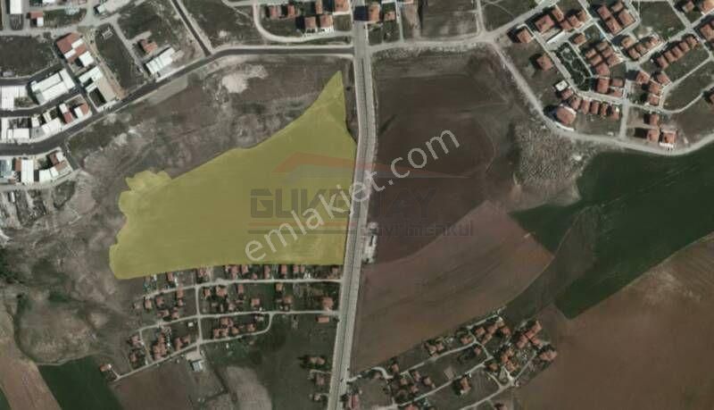 Çorum Merkez Mimar Sinan Satılık Tarla  Güvenay - Çorum Cemilbey Yolunda İmara Sınır 7,800 M2 Satılık