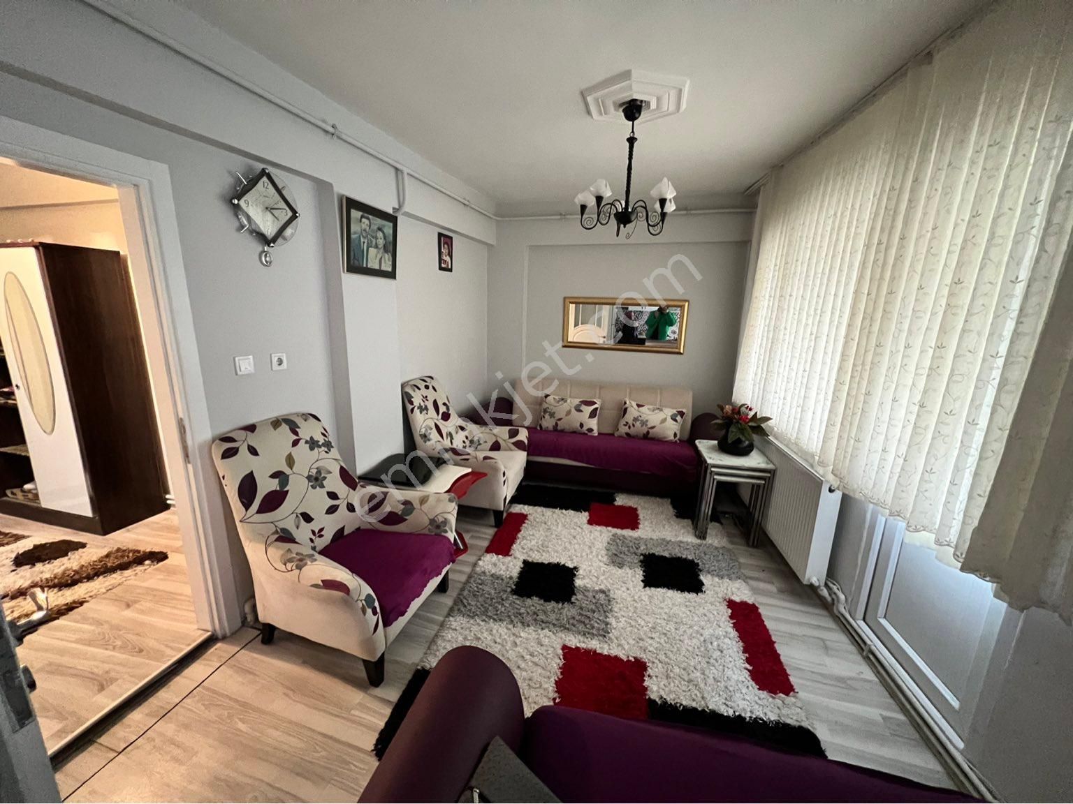 Saim Gencay Gayrimenkulden Gemlik Halitpaşa Mevkiinde Eşyalı Kiralık Daire - Görsel 3