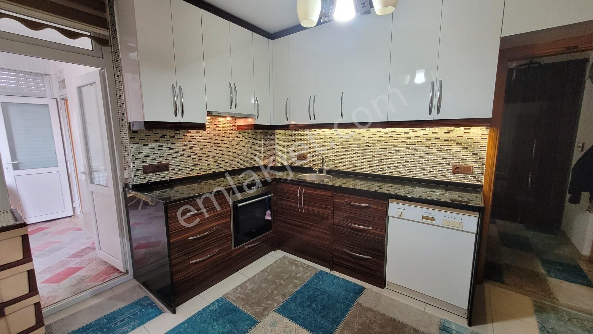 Alanya Kadıpaşa Kiralık Daire  ALANYA KADIPAŞA MAH.VERGİ DAİRESİ CVR.EŞYALI KİRALIK 2+1 DAİRE