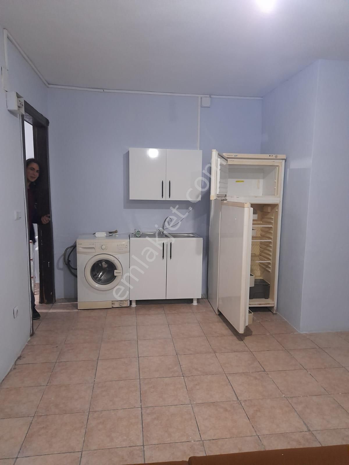 Seyhan Karasoku Kiralık Daire Çarşı merkezde 1+0 eşyalı stüdyo daire 