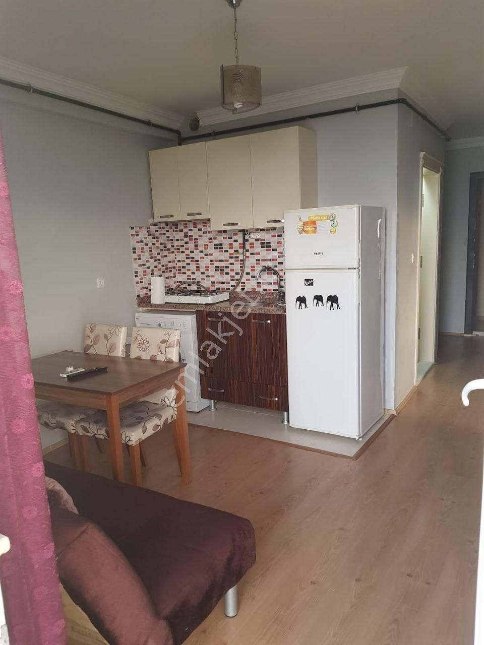 Üniversite Mah'de Satılık Eşyalı Apart - Görsel 6