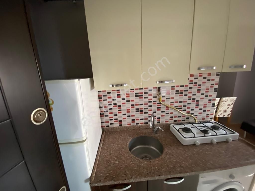 Üniversite Mah'de Satılık Eşyalı Apart - Görsel 14