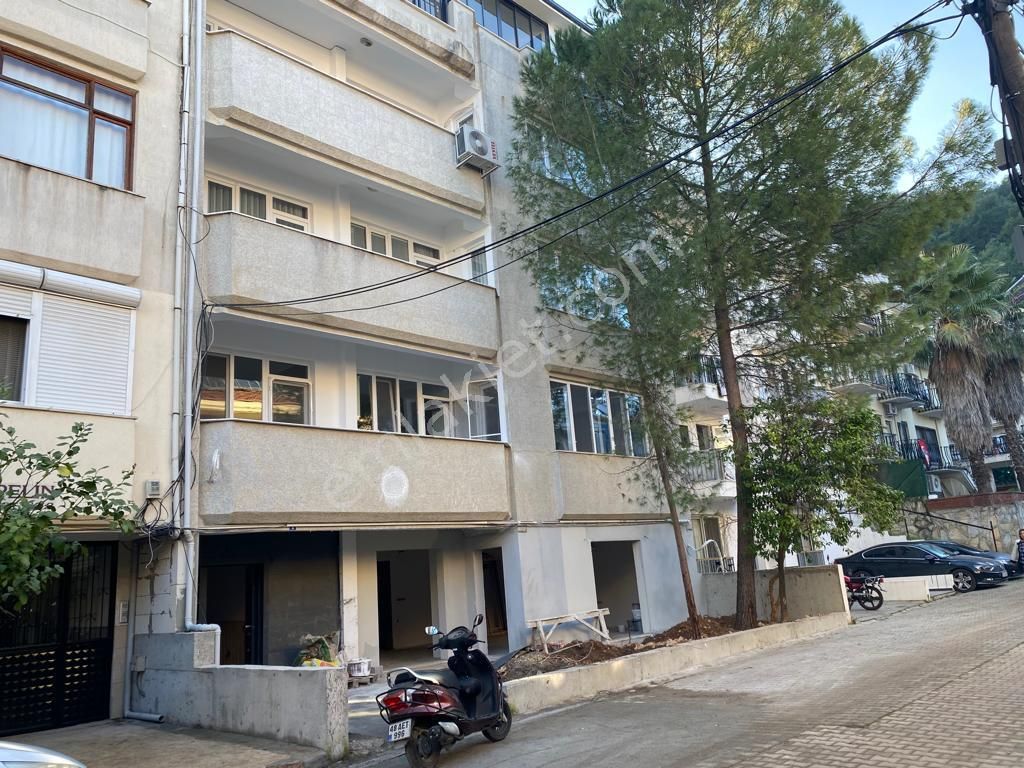 Fethiye Karagözler Satılık Daire  Fethiyenin Nezih Semti Karagözlerde 3+1 145m2 Bakımlı Ara Kat Satılık Daire  