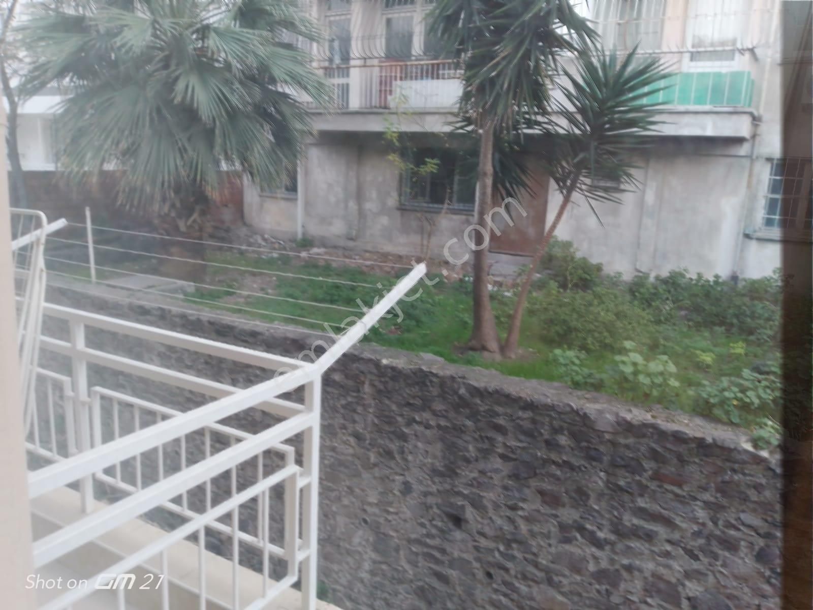 Şehit Nihatbey Caddesinde 3+1 Arakat Doğalgazlı Bakımlı - Görsel 6