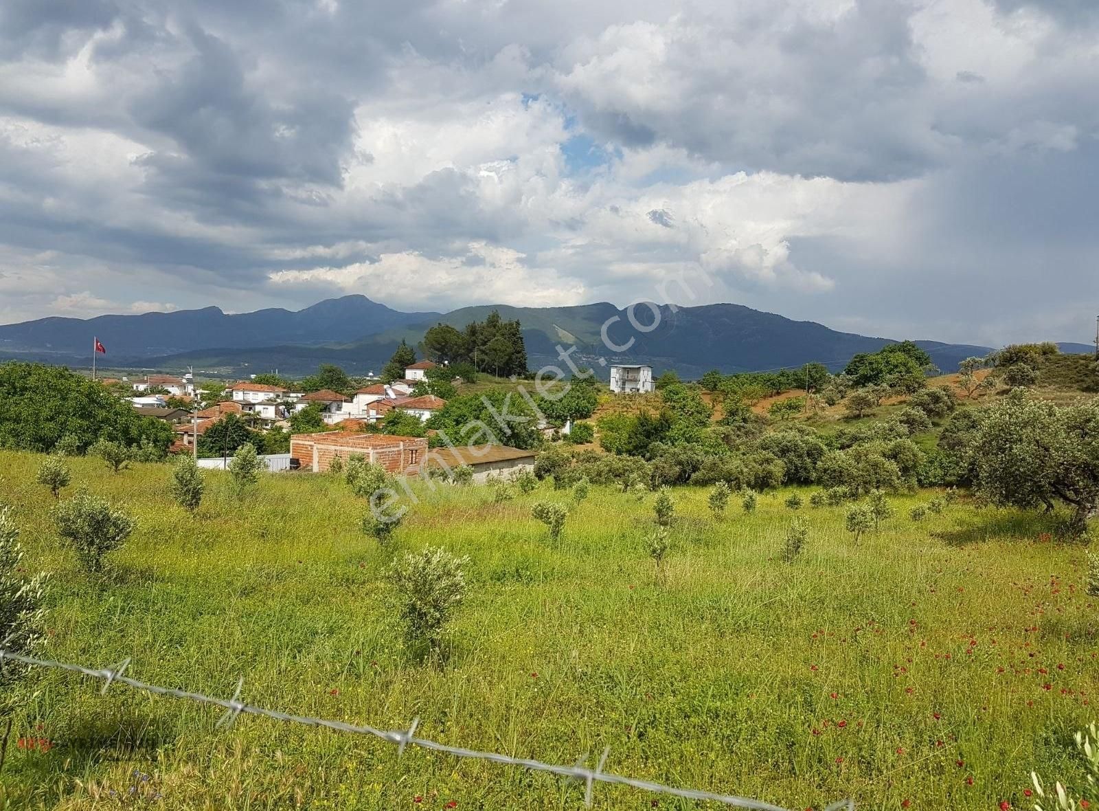 Torbalı Çakırbeyli Satılık Tarla Key Gayrimenkul Çakırbeyli Mahallesi Köy İçi Satılık Arazi