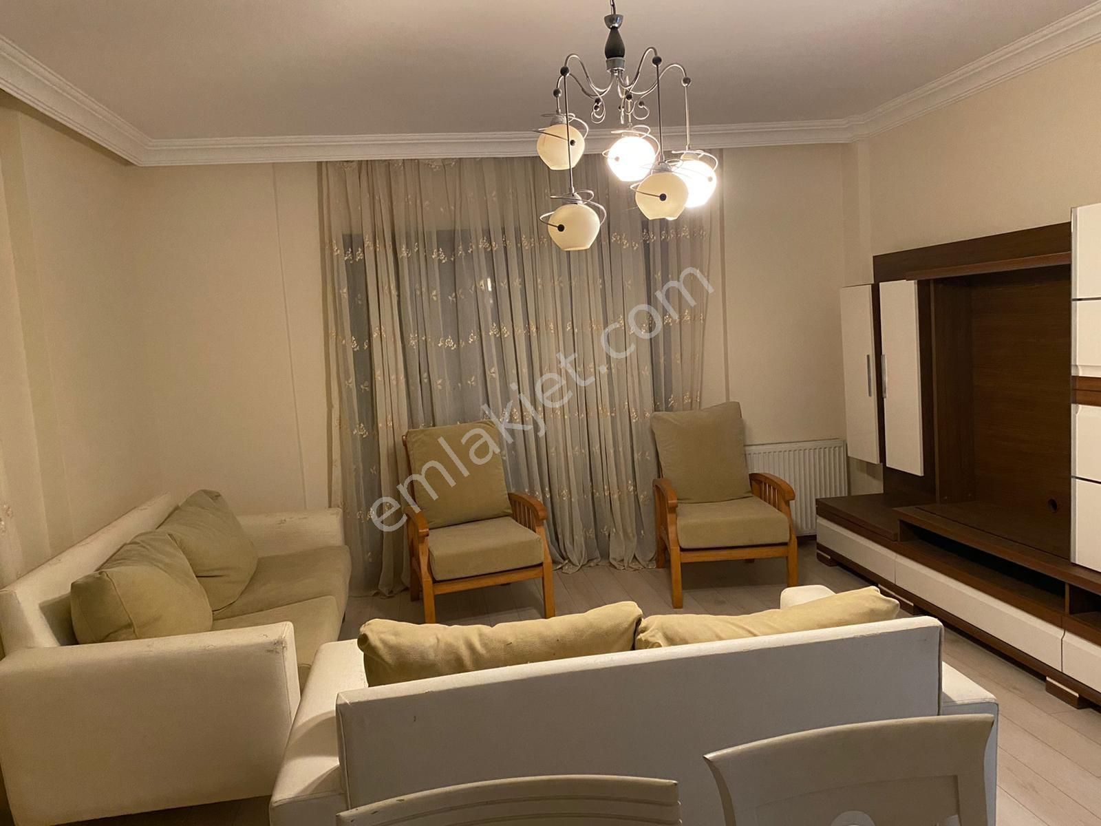 Beykoz Fatih Kiralık Daire  Beykoz'da Kavacığa Yakın Fatih Mah.Eşyalı 2+1 Bahçekatı