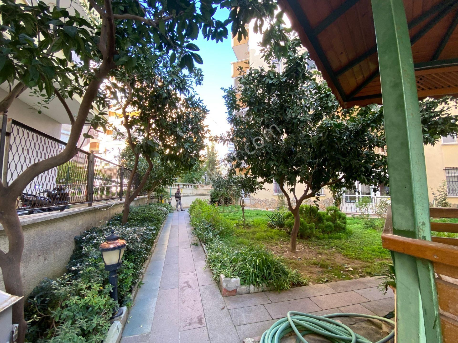 Tosmur Mahallesinde Satılık 2+1 Daire Denize 100 Metre - Görsel 13