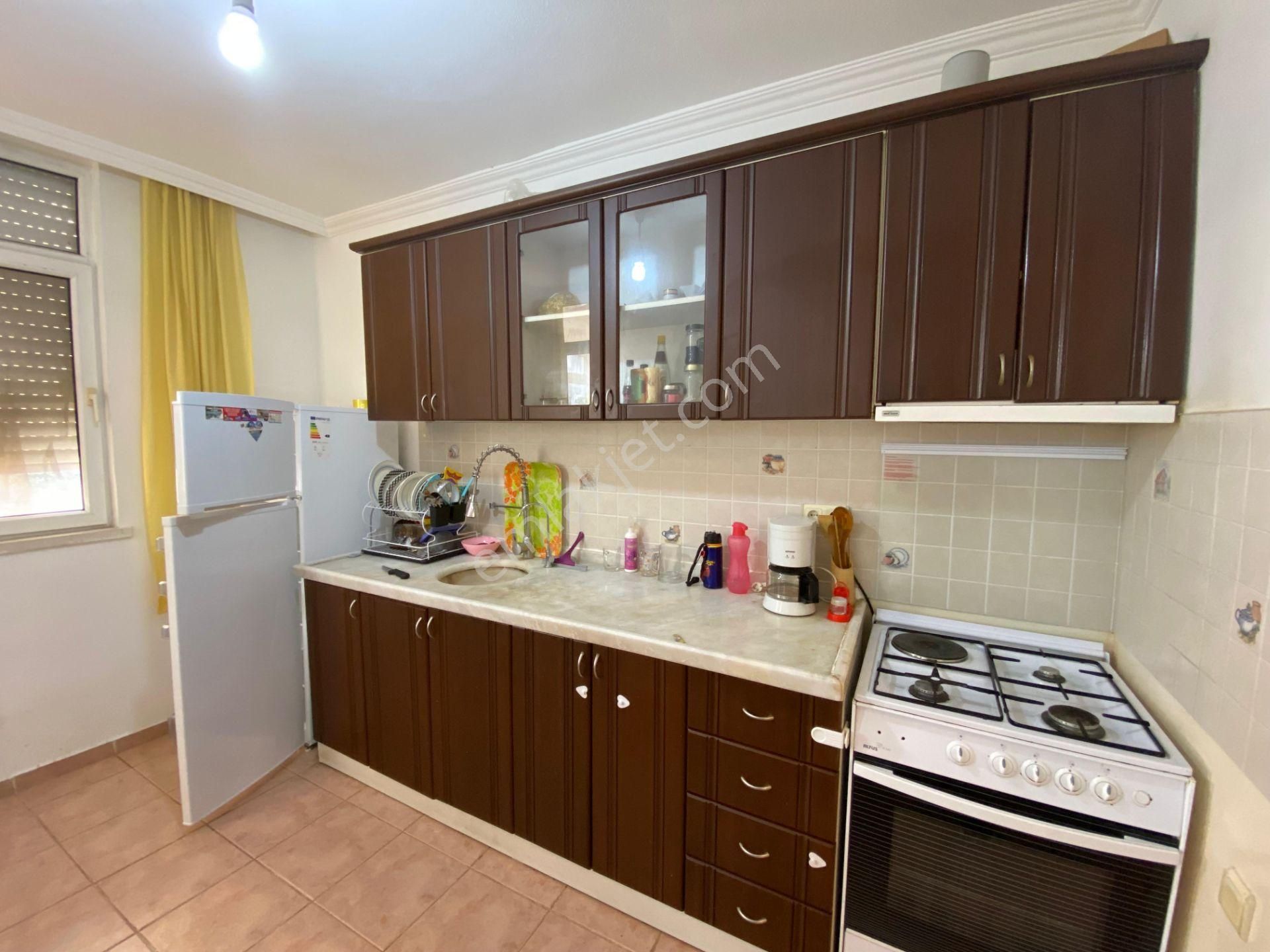 Tosmur Mahallesinde Satılık 2+1 Daire Denize 100 Metre - Görsel 3