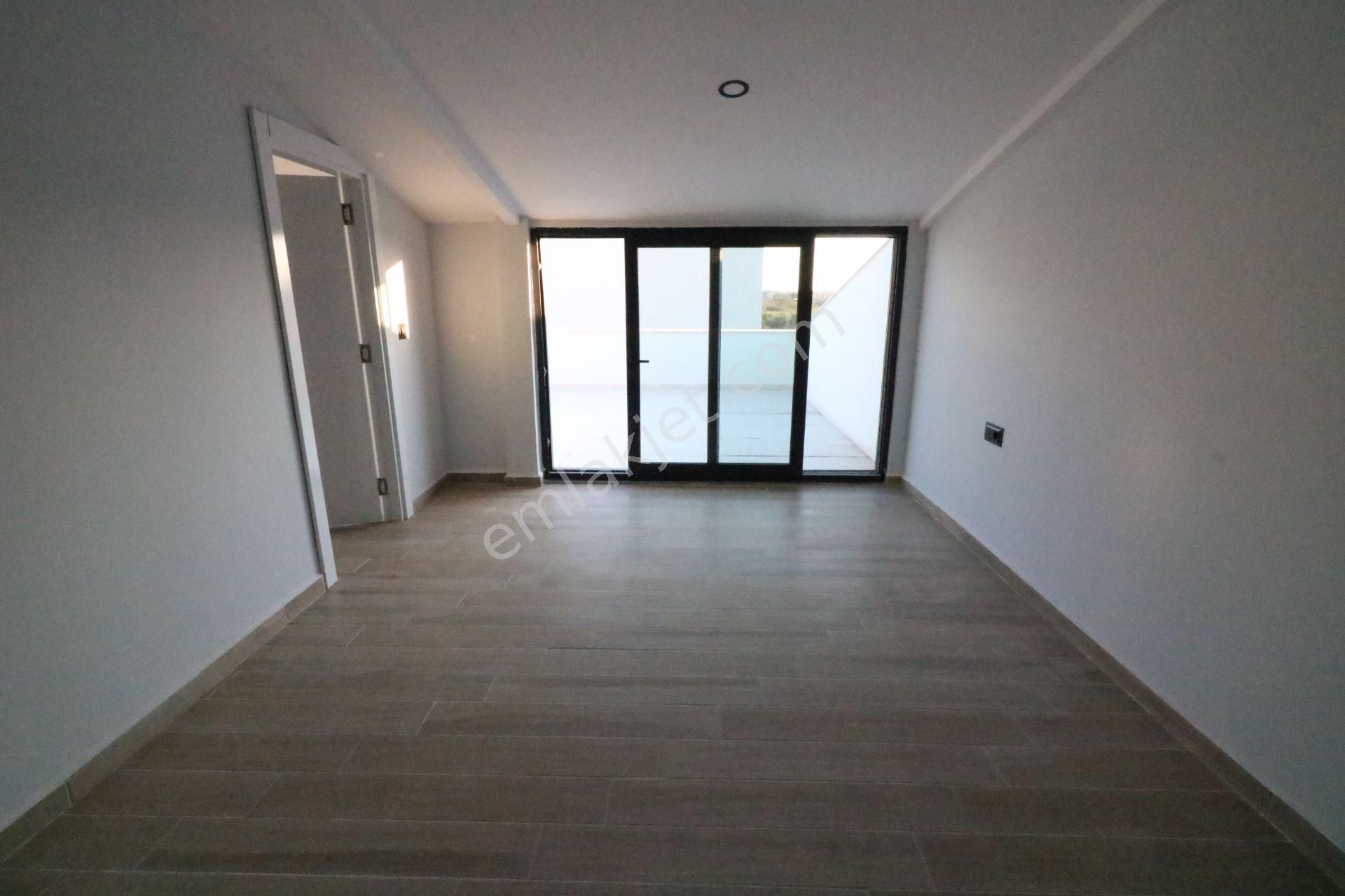 Nuray Ayhan'dan Site İçinde Havuzlu Kapalı Otoparklı Satılık 7+2 Lüx Villa - Görsel 30