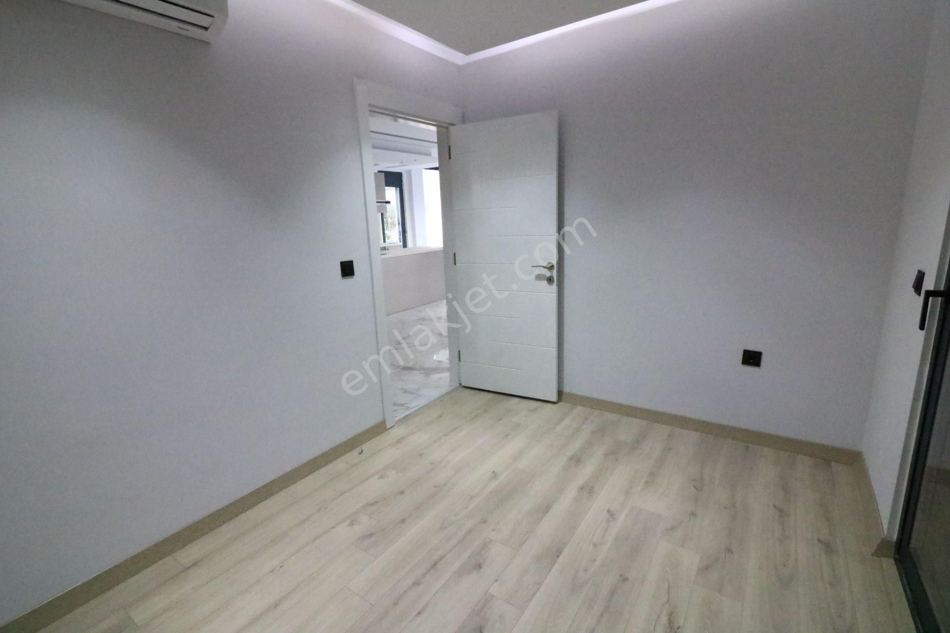 Nuray Ayhan'dan Site İçinde Havuzlu Kapalı Otoparklı Satılık 7+2 Lüx Villa - Görsel 7