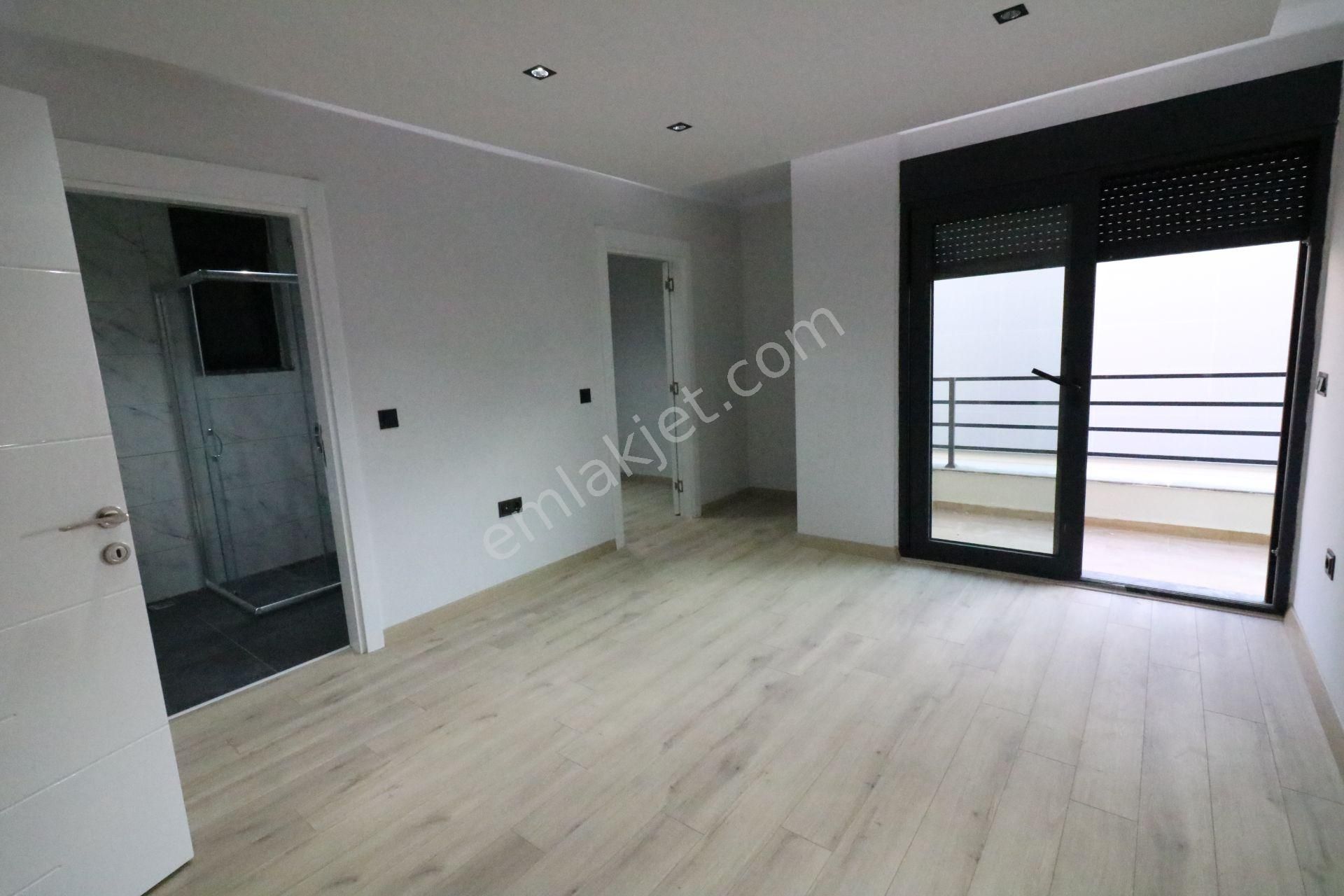 Nuray Ayhan'dan Site İçinde Havuzlu Kapalı Otoparklı Satılık 7+2 Lüx Villa - Görsel 21