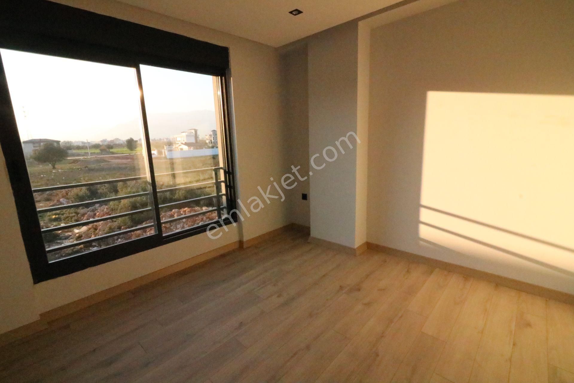Nuray Ayhan'dan Site İçinde Havuzlu Kapalı Otoparklı Satılık 7+2 Lüx Villa - Görsel 14