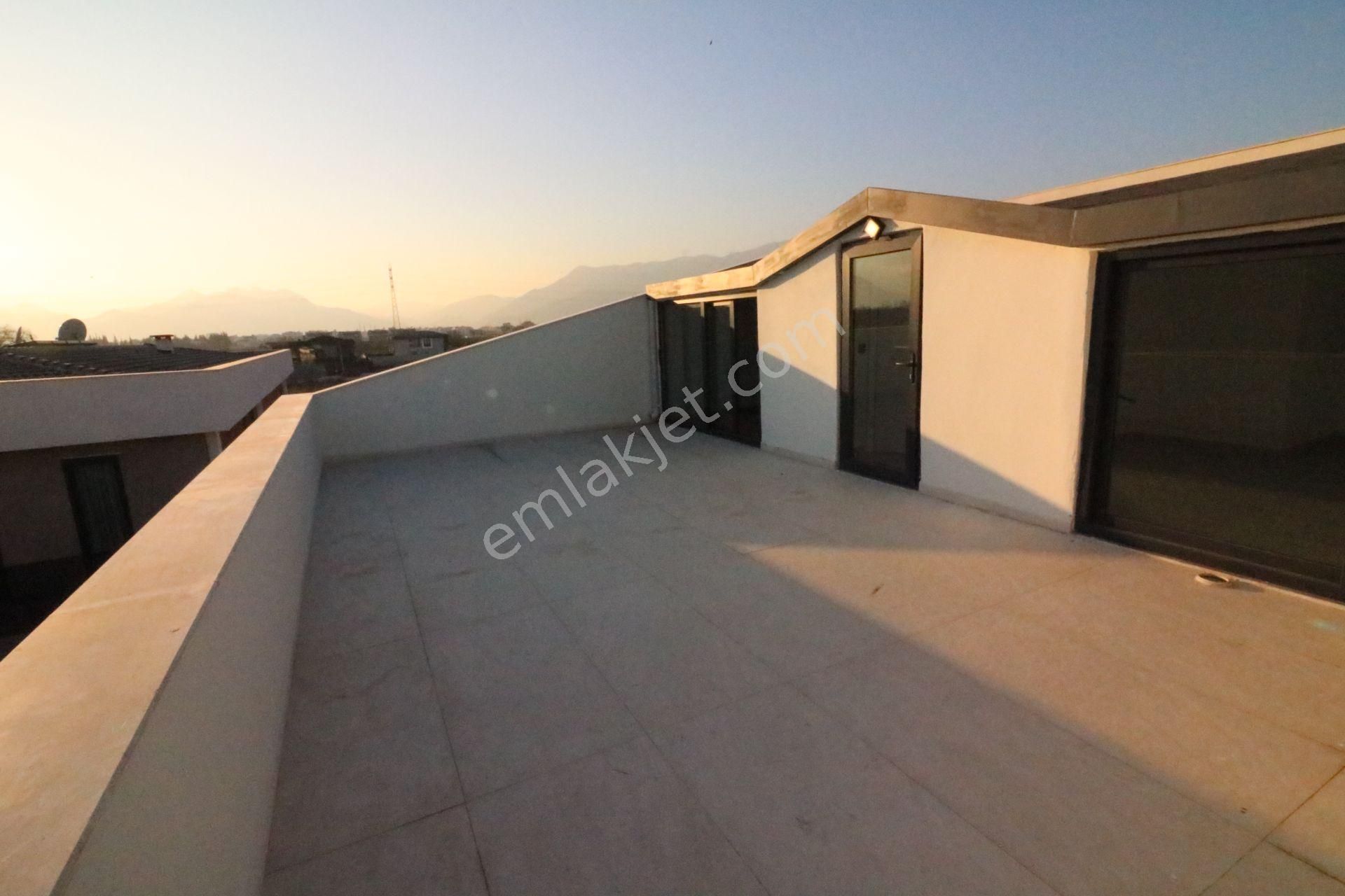Nuray Ayhan'dan Site İçinde Havuzlu Kapalı Otoparklı Satılık 7+2 Lüx Villa - Görsel 33