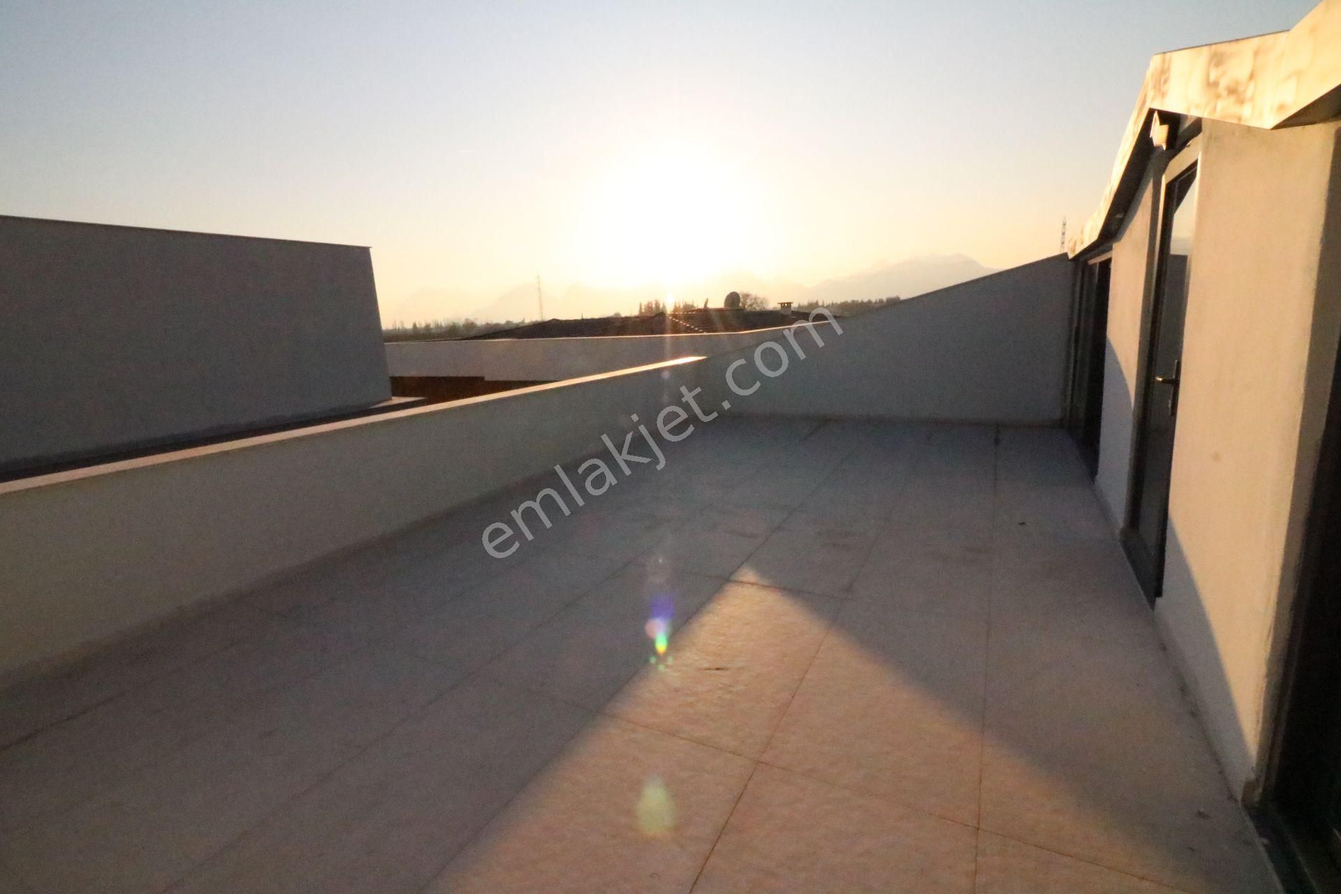 Nuray Ayhan'dan Site İçinde Havuzlu Kapalı Otoparklı Satılık 7+2 Lüx Villa - Görsel 34