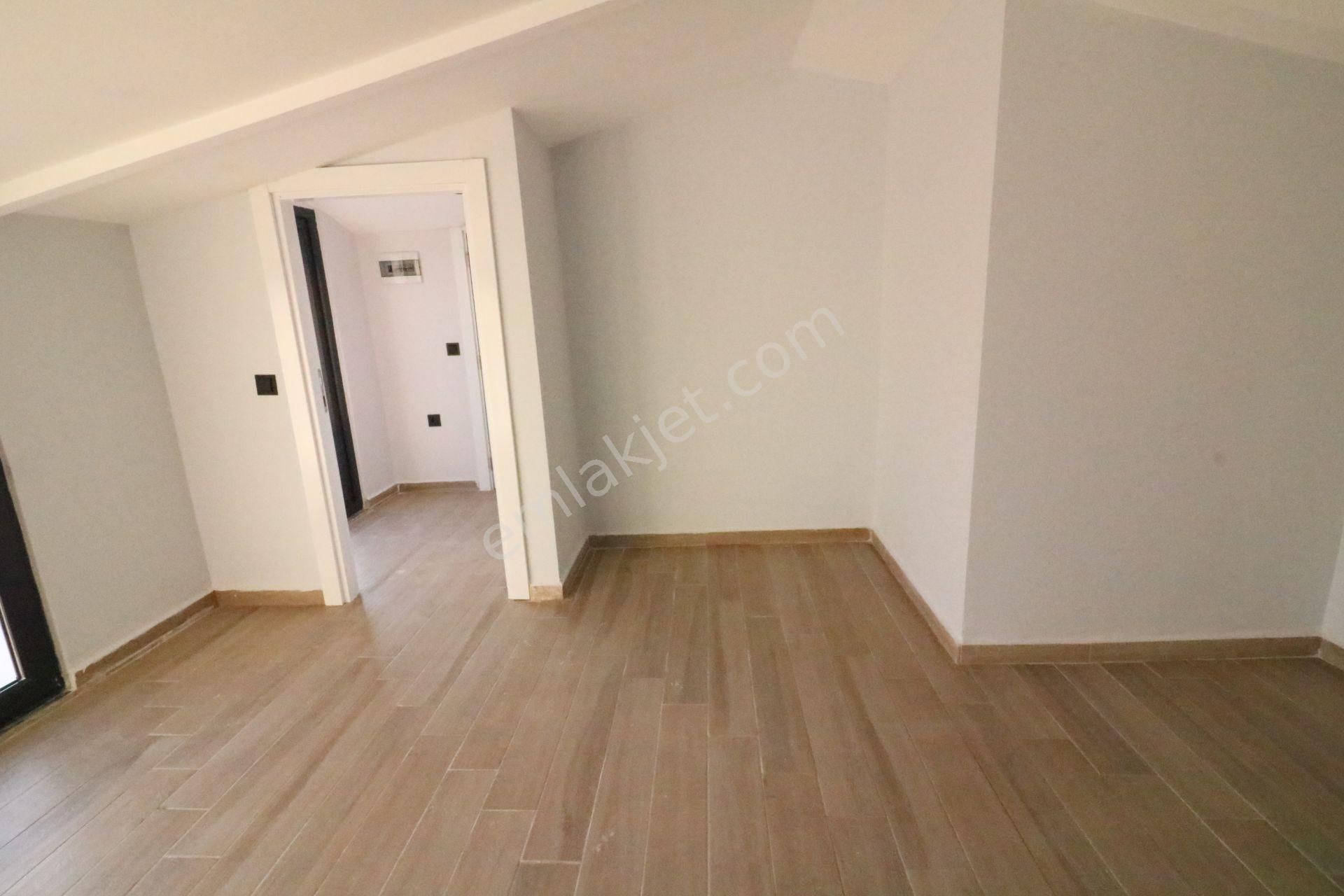 Nuray Ayhan'dan Site İçinde Havuzlu Kapalı Otoparklı Satılık 7+2 Lüx Villa - Görsel 31