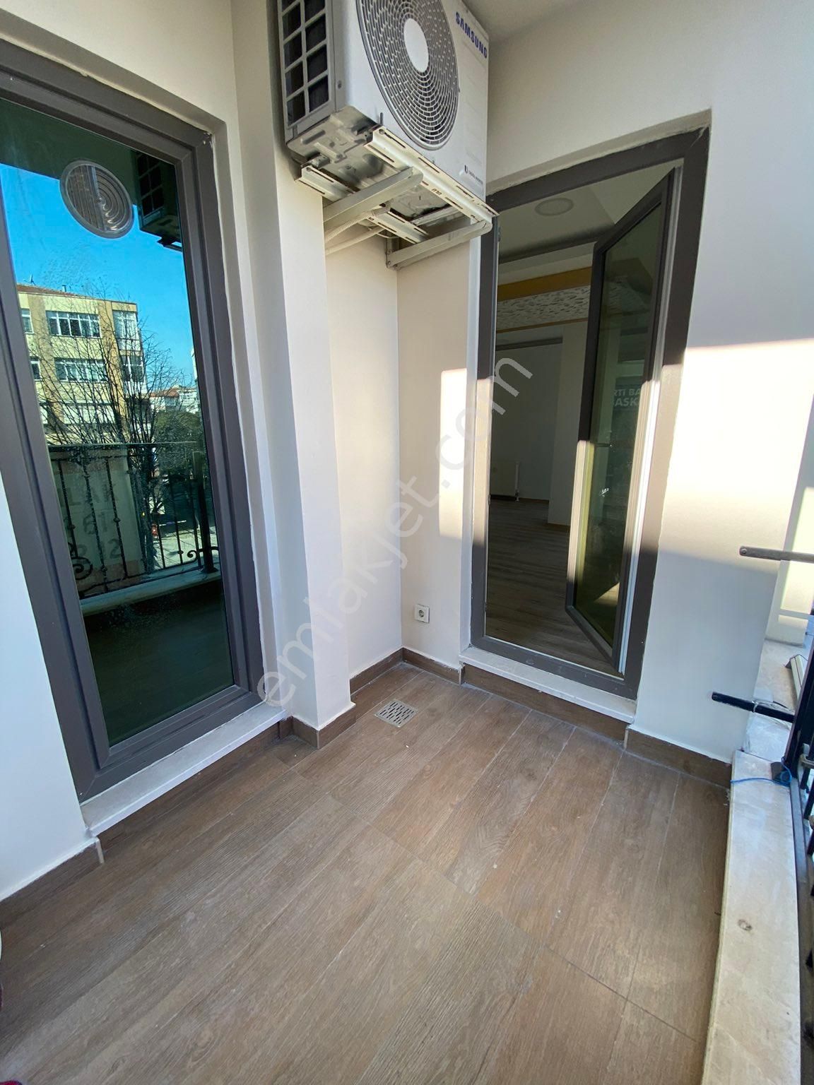 İndirli Caddesinde 3+1 Daire - Görsel 7