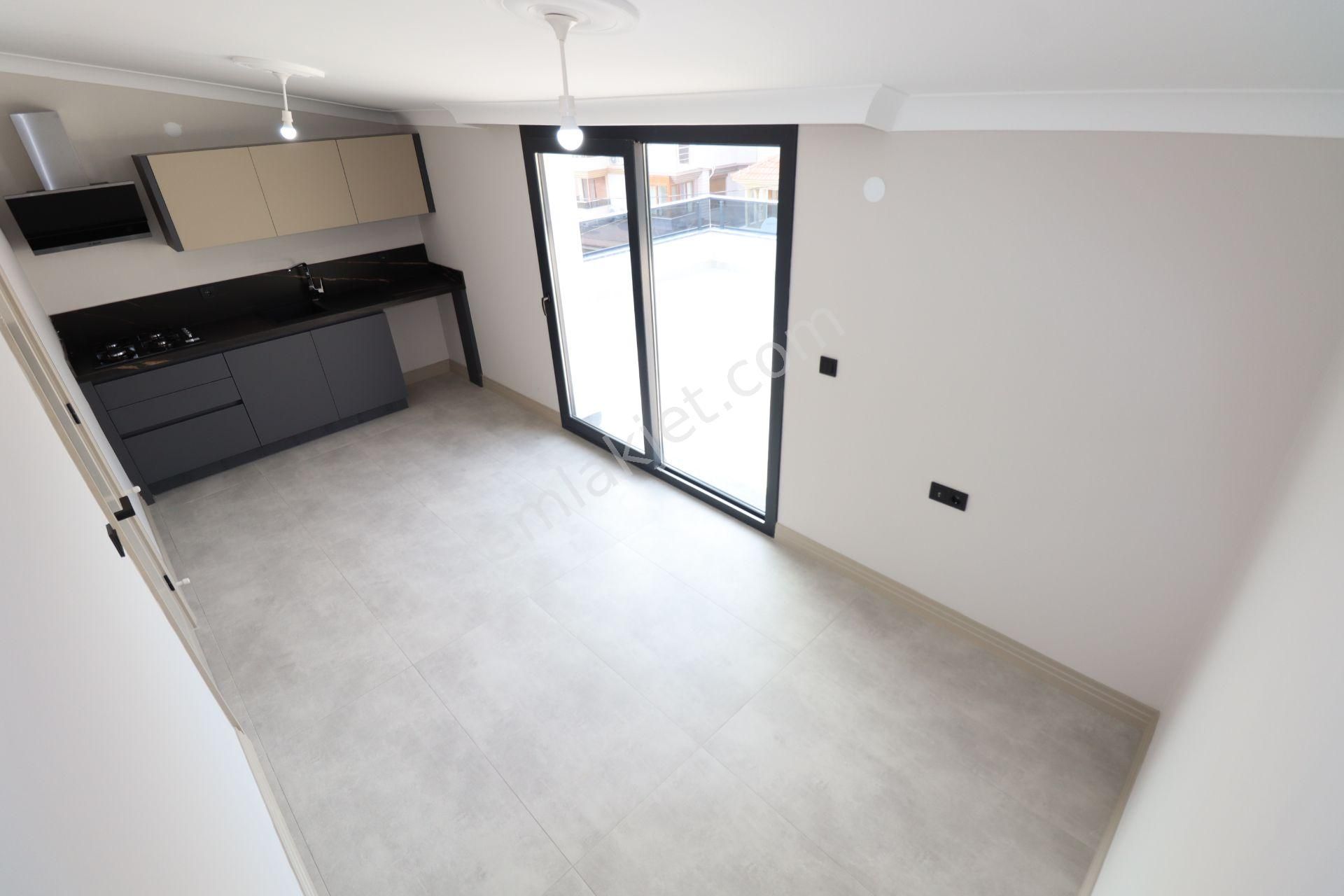 Altınoluk Ta Denize Sıfır Satılık 5+2 Ultra Lüks Villa - Görsel 33