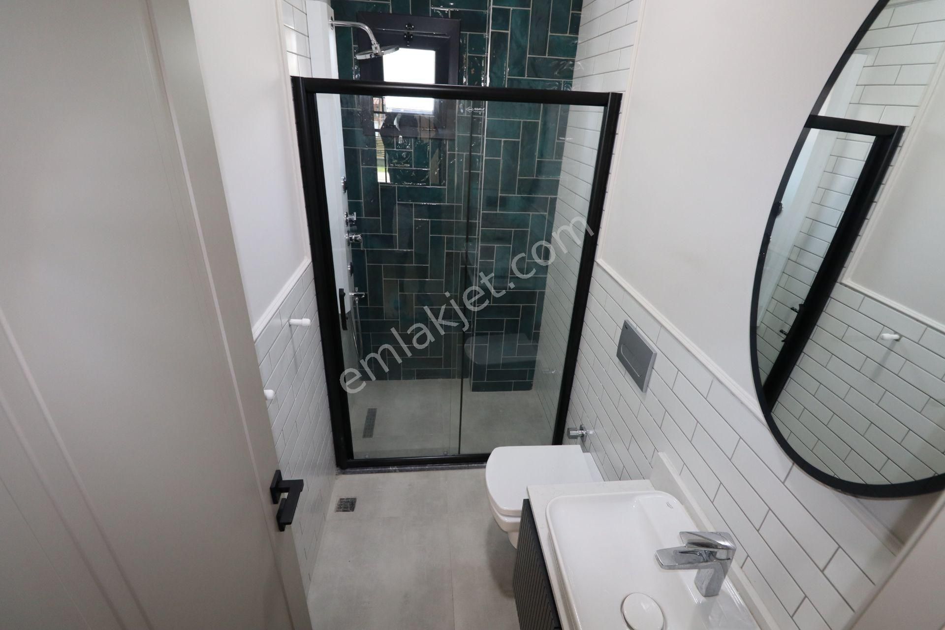 Altınoluk Ta Denize Sıfır Satılık 5+2 Ultra Lüks Villa - Görsel 24