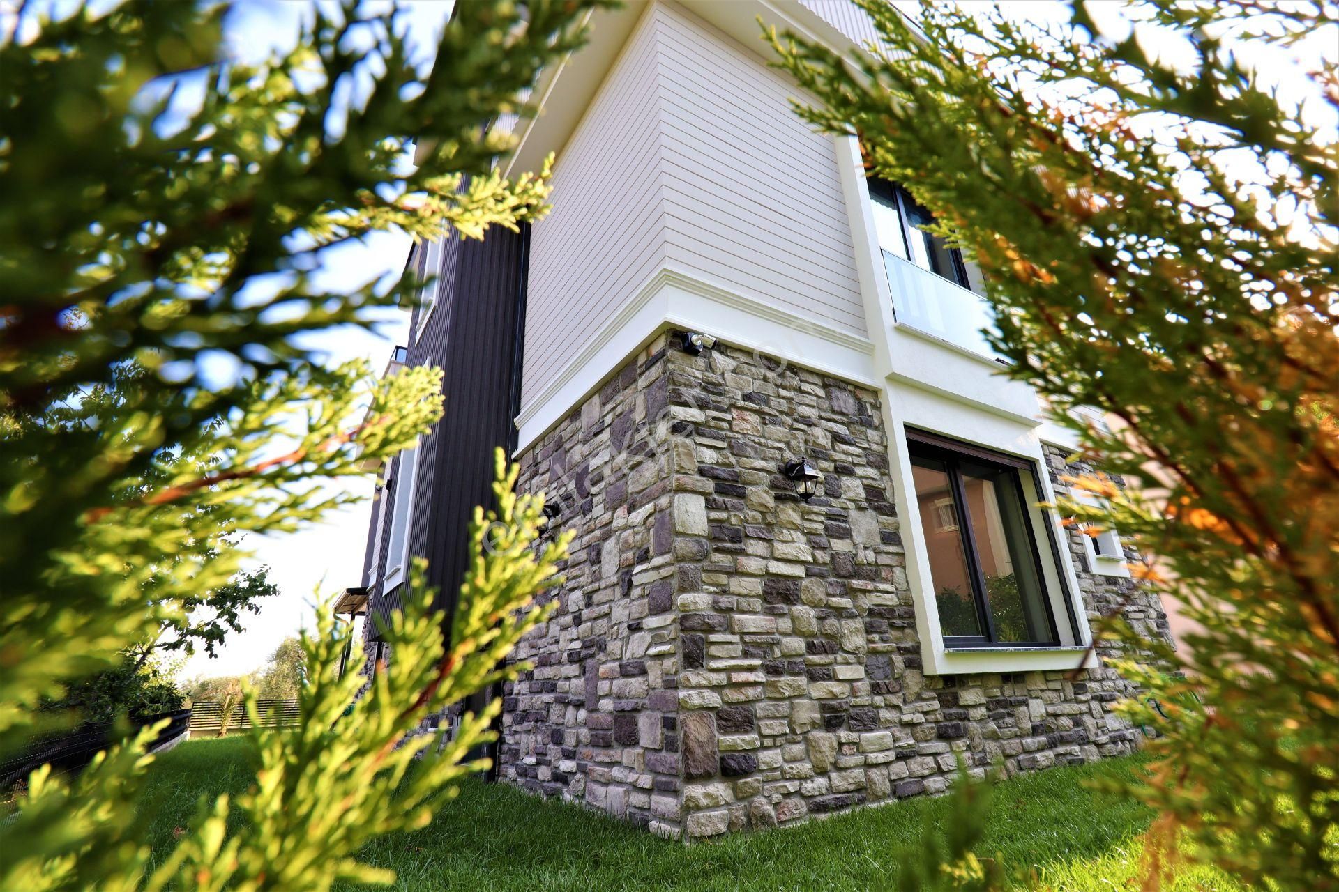 Altınoluk Ta Denize Sıfır Satılık 5+2 Ultra Lüks Villa - Görsel 6