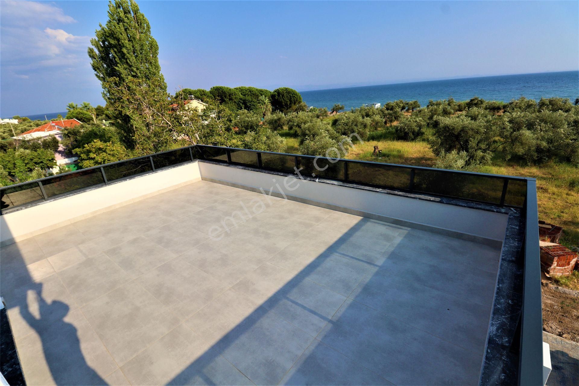 Altınoluk Ta Denize Sıfır Satılık 5+2 Ultra Lüks Villa - Görsel 12