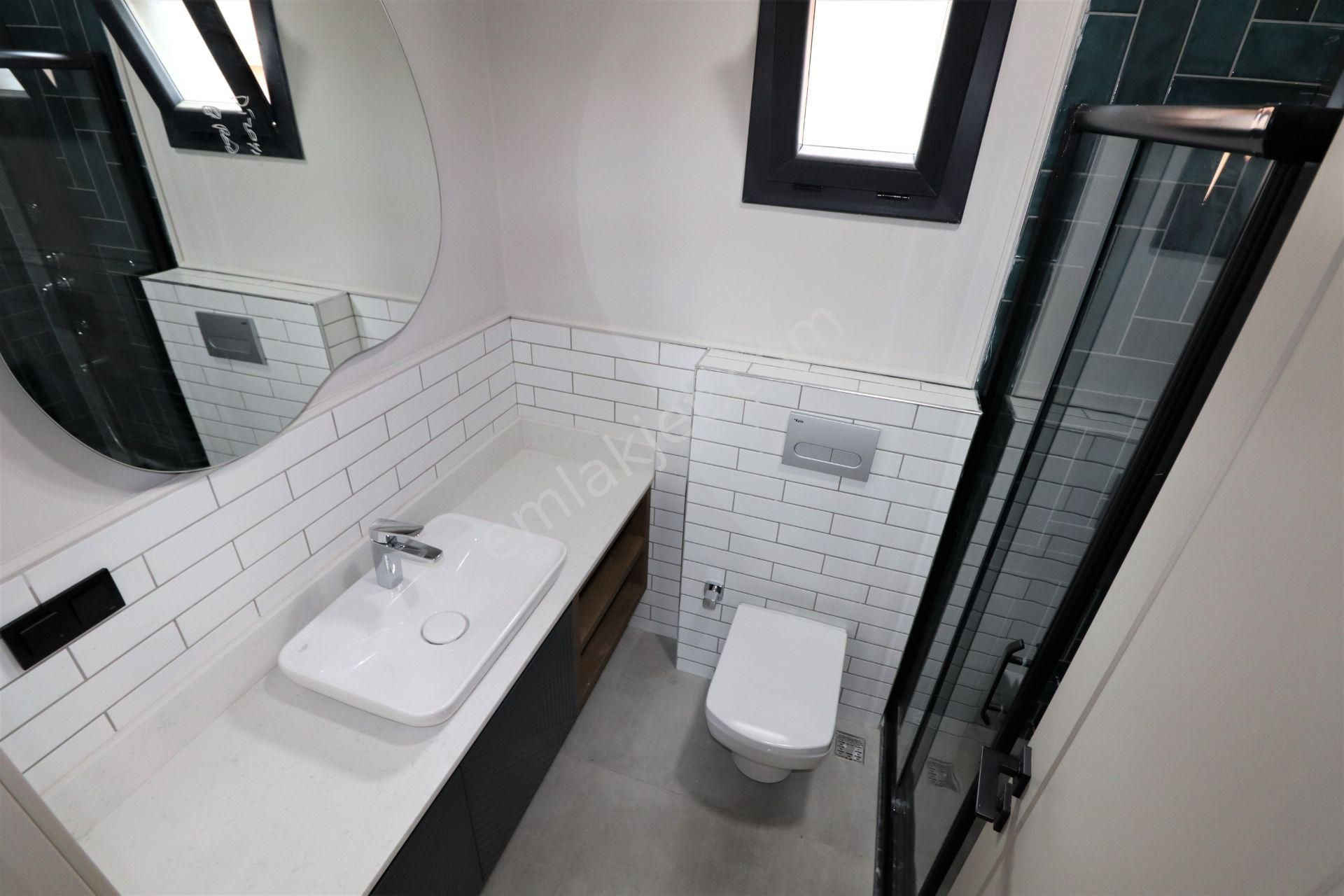 Altınoluk Ta Denize Sıfır Satılık 5+2 Ultra Lüks Villa - Görsel 30