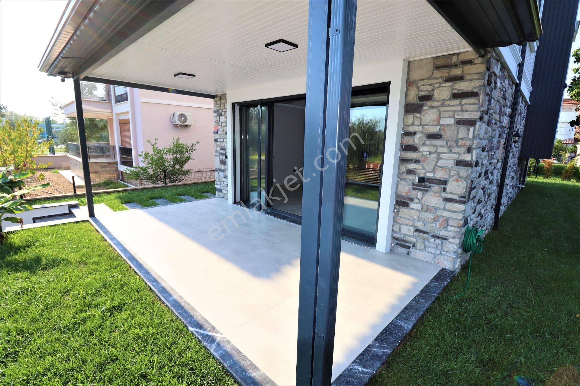 Altınoluk Ta Denize Sıfır Satılık 5+2 Ultra Lüks Villa - Görsel 7