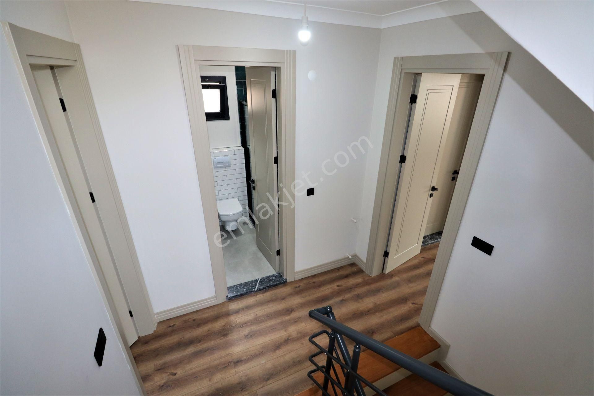 Altınoluk Ta Denize Sıfır Satılık 5+2 Ultra Lüks Villa - Görsel 31